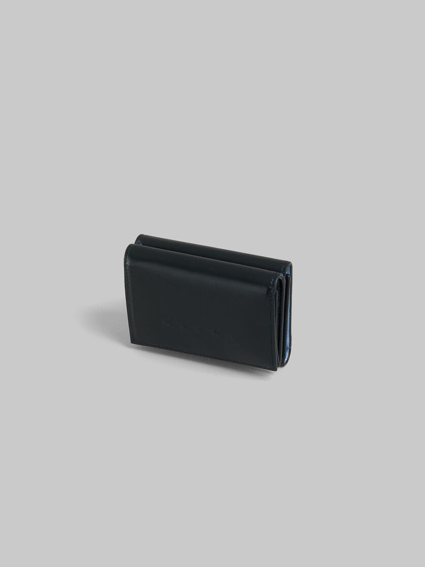 Portafoglio tri-fold in pelle nera con logo Marni in rilievo - Portafogli - Image 4