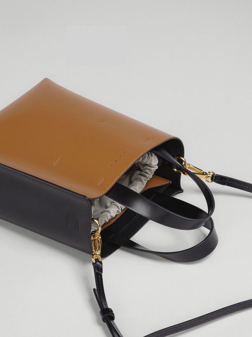 シャイニーカーフスキン MUSEO バッグ バイカラー ショルダーストラップ付き - ショッピングバッグ - Image 4