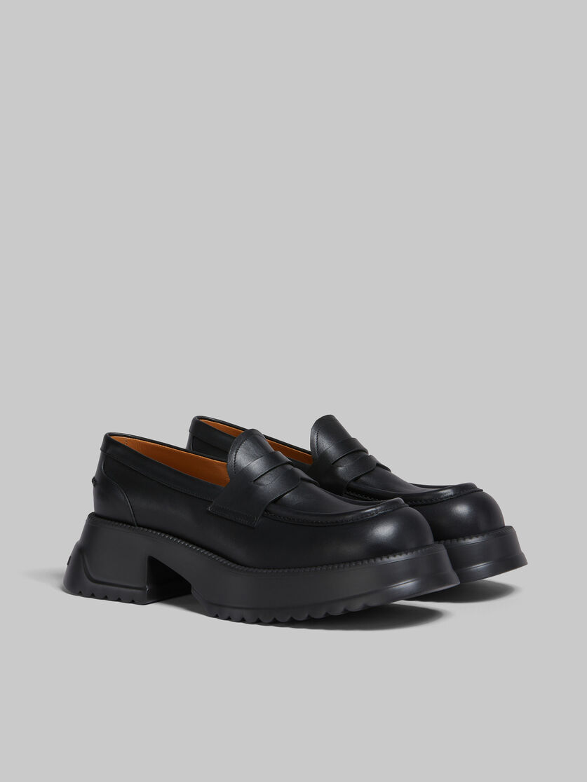 Black leather loafer with platform sole - Mocassin - Image 2