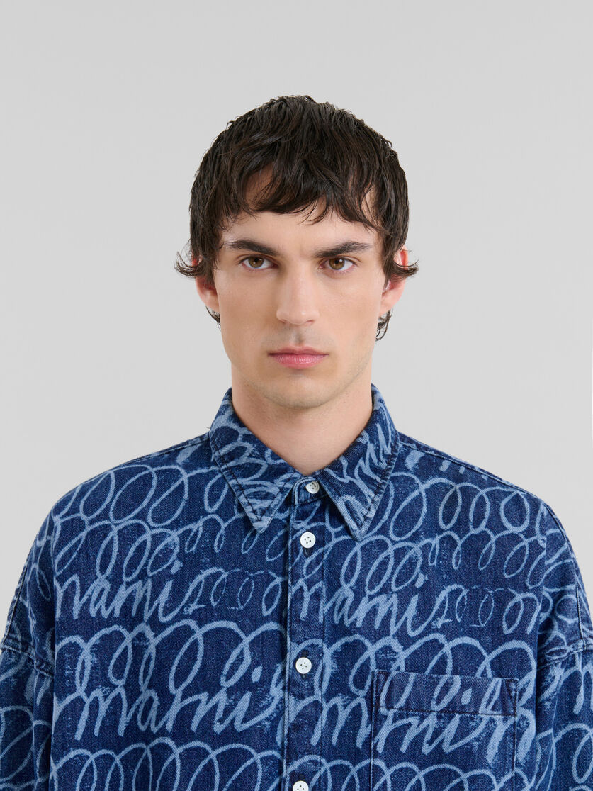 Chemise en denim bleu avec motif Marni Scribble délavé - Chemises - Image 4