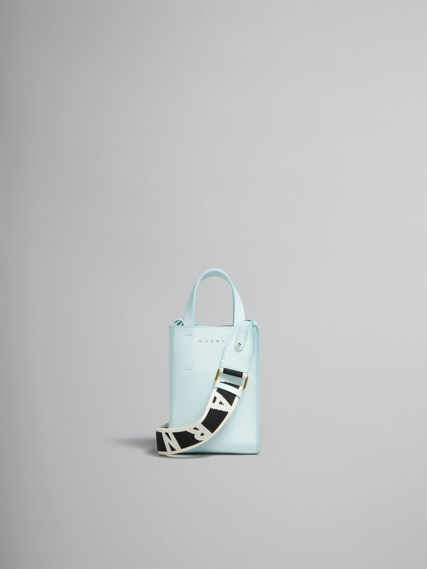 Nano-Tasche MUSEO aus hellblauem Leder - Shopper - Image 1
