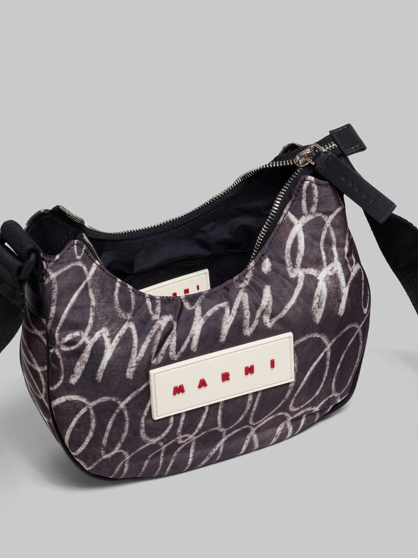 Schwarze Hobo Bag Puff mit Marni Scribble-Print - Schultertaschen - Image 4
