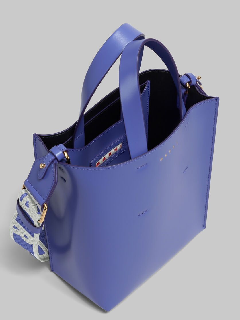 Mini-sac Museo en cuir bleu clair - Sacs cabas - Image 4