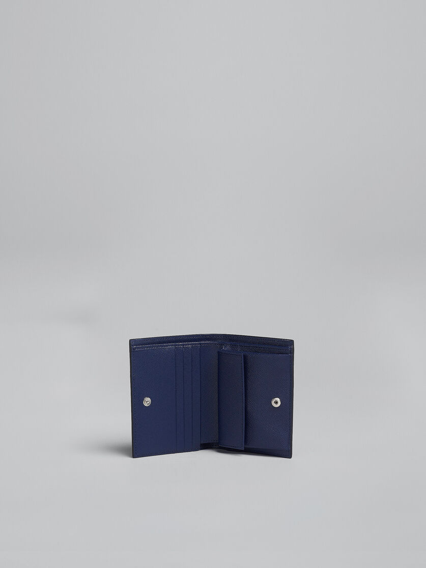 Portafoglio bi-fold in pelle saffiano nera - Portafogli - Image 2