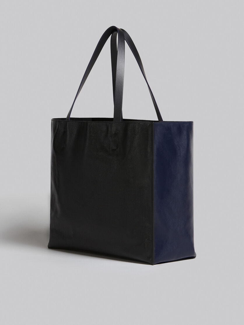 Museo Soft Bag in pelle blu e nera - Borse shopping - Image 3