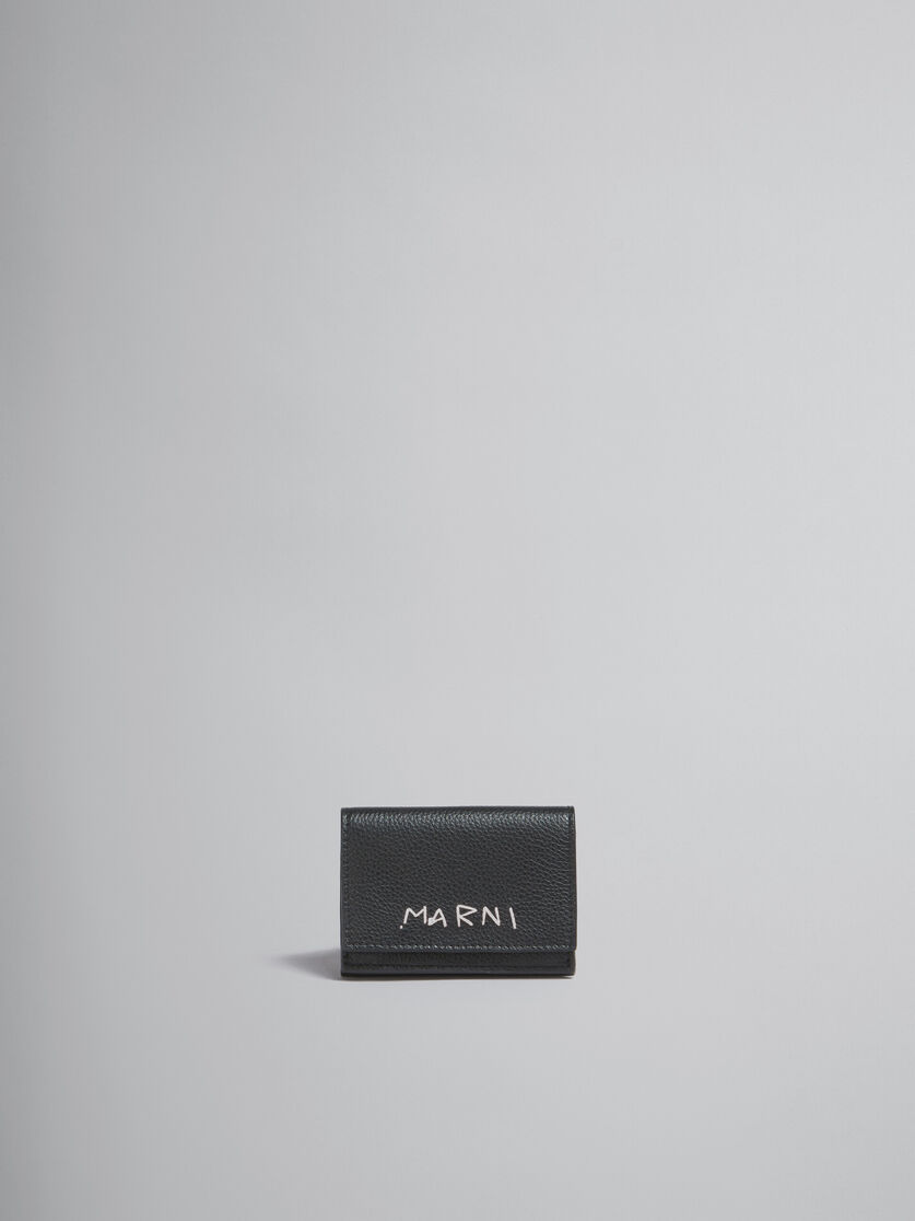 ブラック レザー製 三つ折りウォレット、マルニメンディング装飾 - 財布 - Image 1