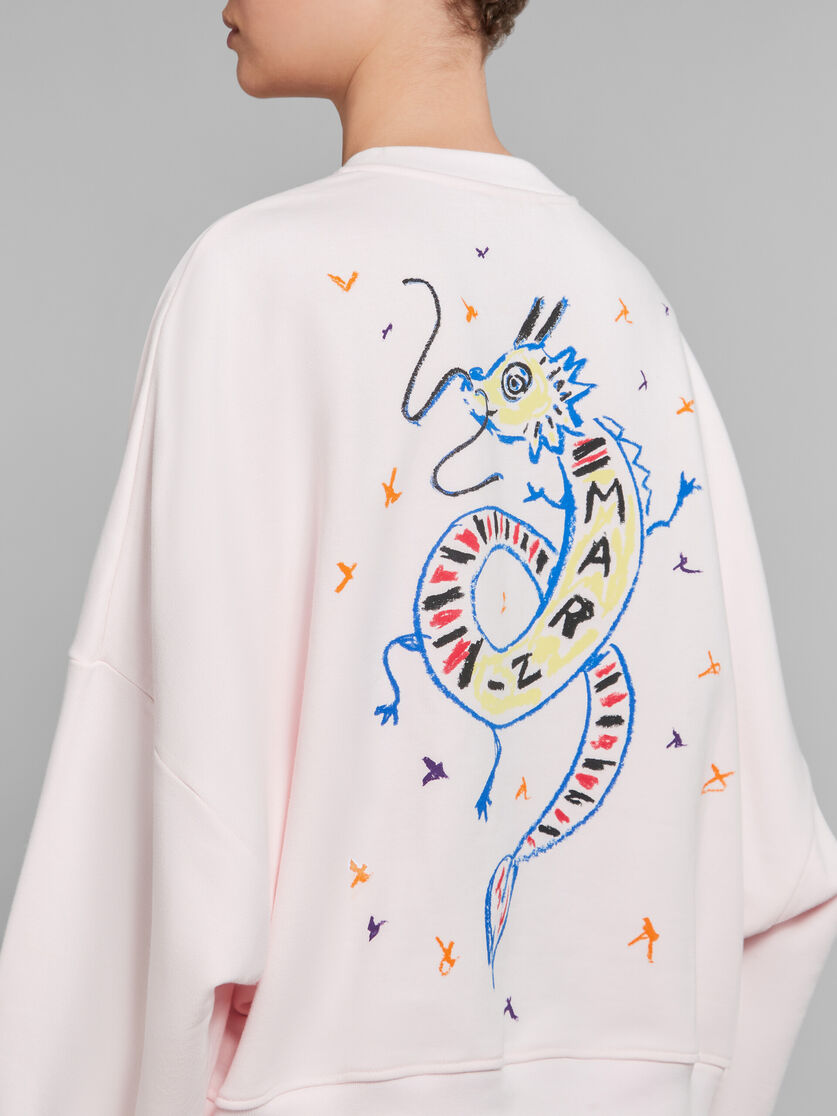 Rosafarbener Pullover aus Bio-Jersey mit Drachen-Print - Strickwaren - Image 5