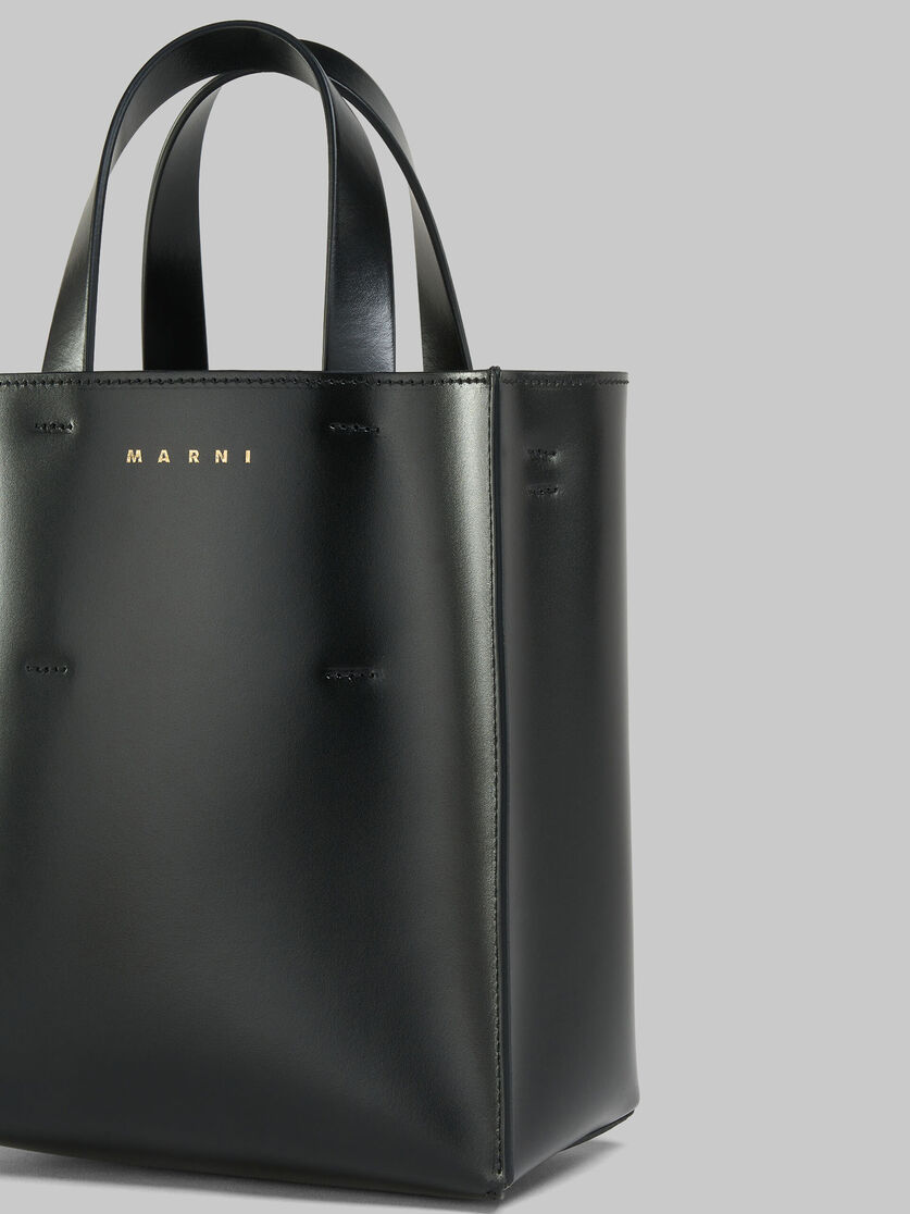 Museo small bag in black leather - Shopping Bags - Image 3