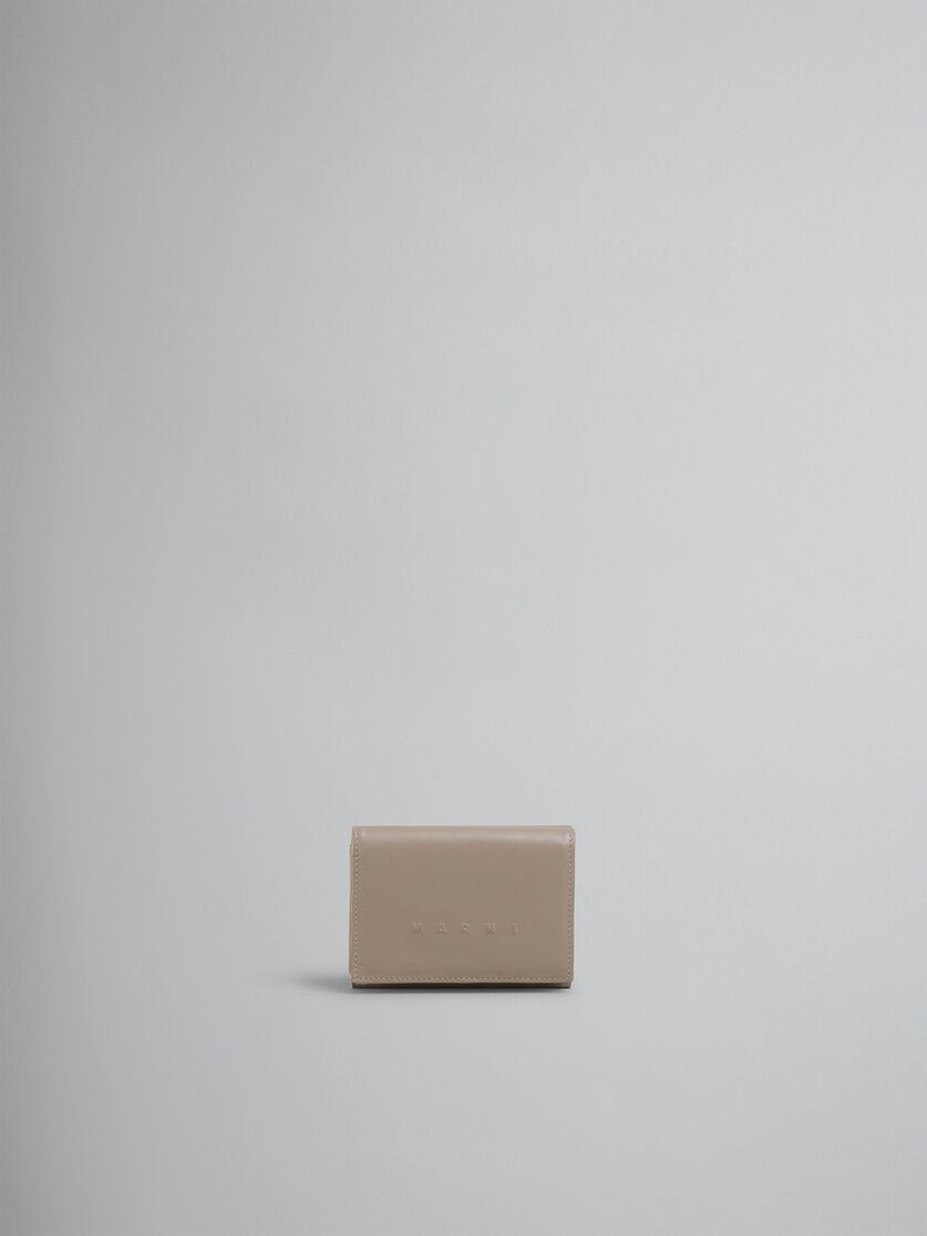 ブラック レザー製 三つ折りウォレット、レイズド マルニロゴ - 財布 - Image 1