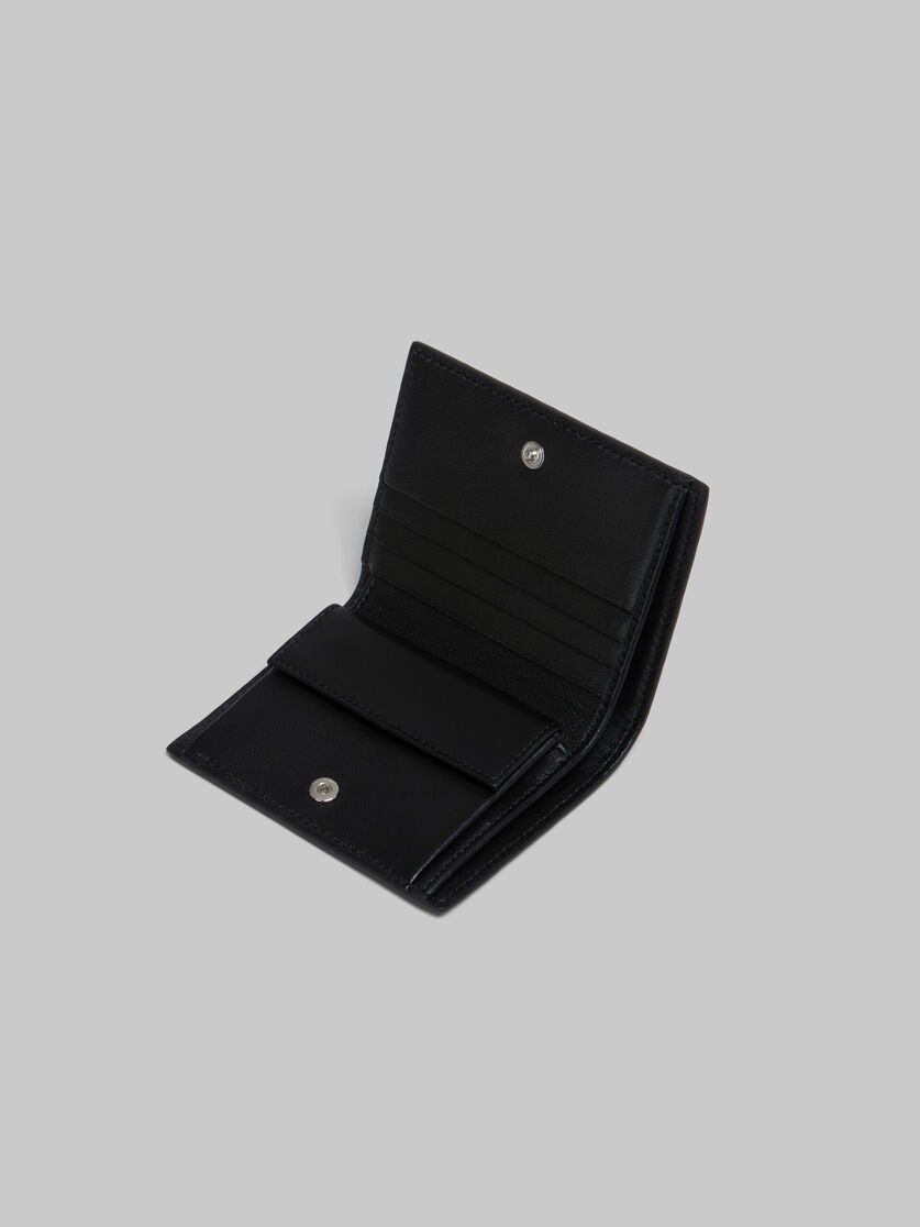 ブラウン レザー メンディング 二つ折りウォレット - 財布 - Image 4