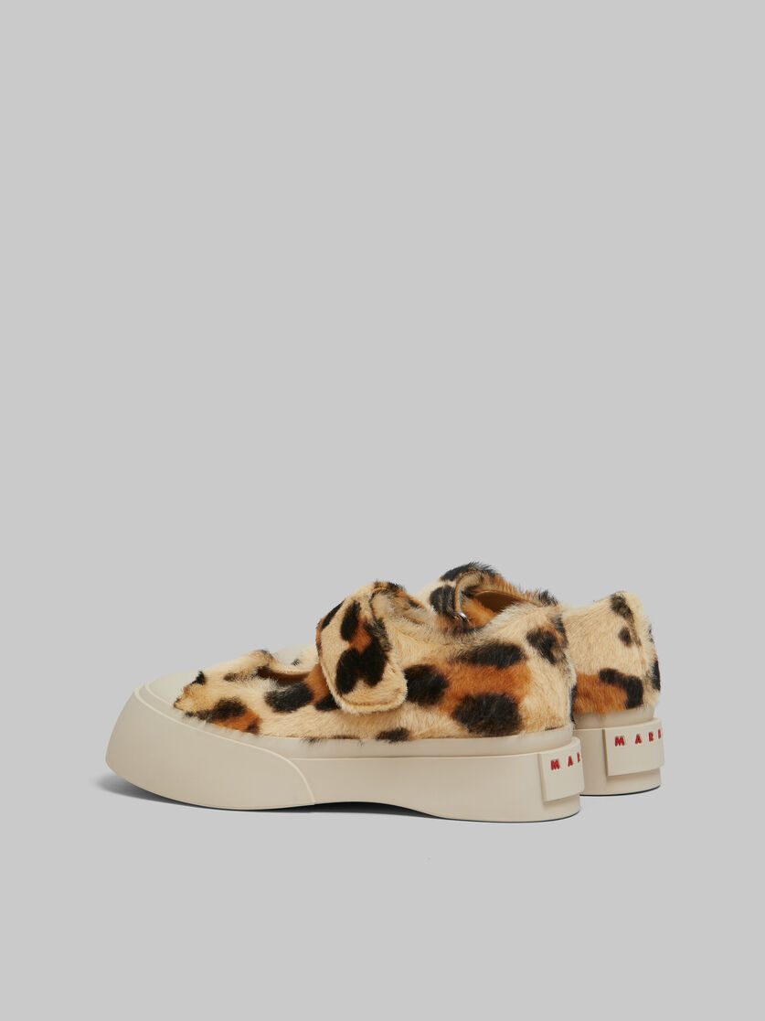 Gelbe Mary Jane-Sneakers aus Shearling mit Animal-Print - Sneakers - Image 3