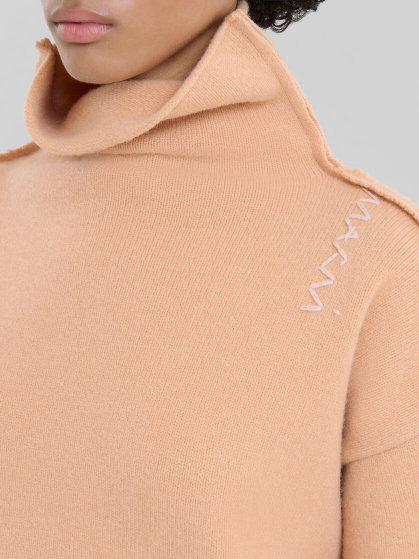 Peach pink wool sweater - Pullovers - Image 4