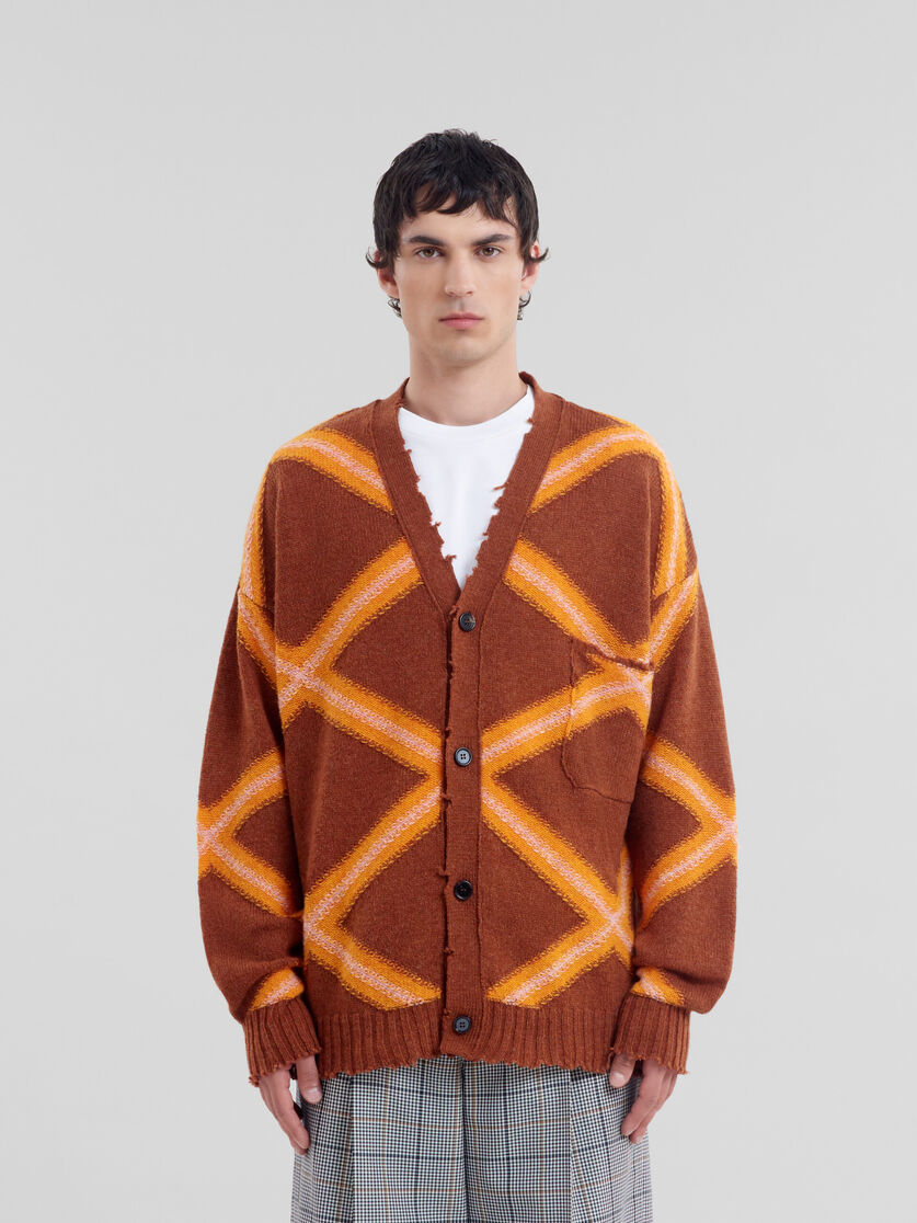 Cardigan en laine marron avec motif à losanges - pulls - Image 2