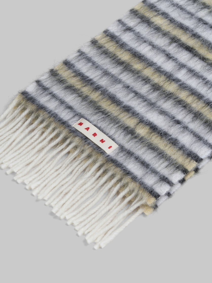 Écharpe blanche en laine et mohair avec motif rayé - Écharpes - Image 2