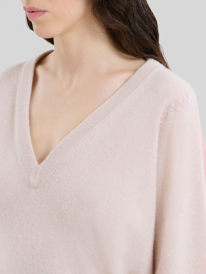 Peach pink wool and cashmere color block V-neck sweater - Pullovers - Image 4