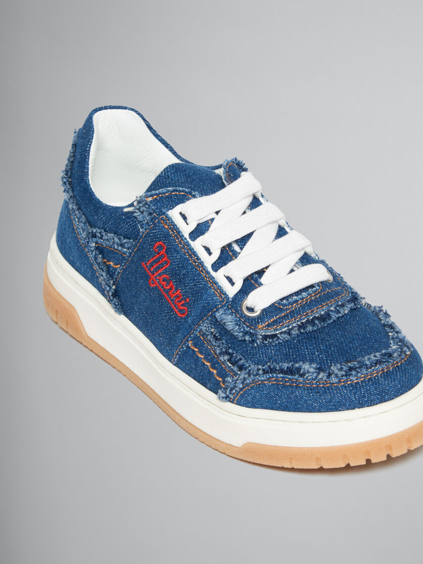 Sneakers en denim bleu avec logo - ENFANT - Image 4