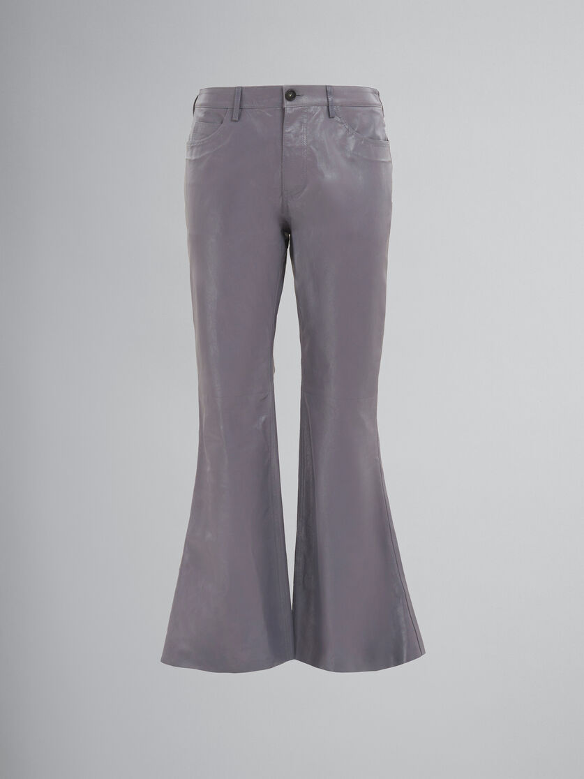 Pantalon évasé en cuir brillant gris - Pantalons - Image 1