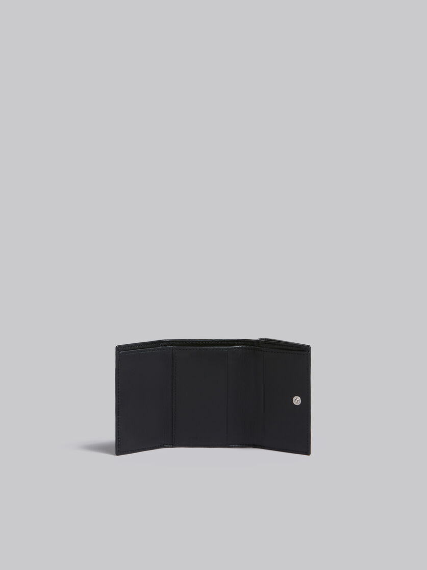 ブラック レザー製 三つ折りウォレット、マルニメンディング装飾 - 財布 - Image 2