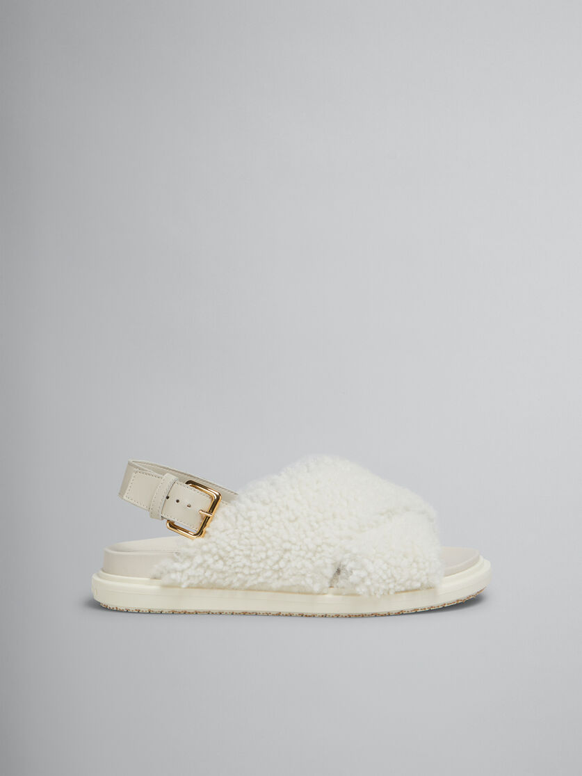 Black curly shearling Fussbett slide - Sandals - Image 1