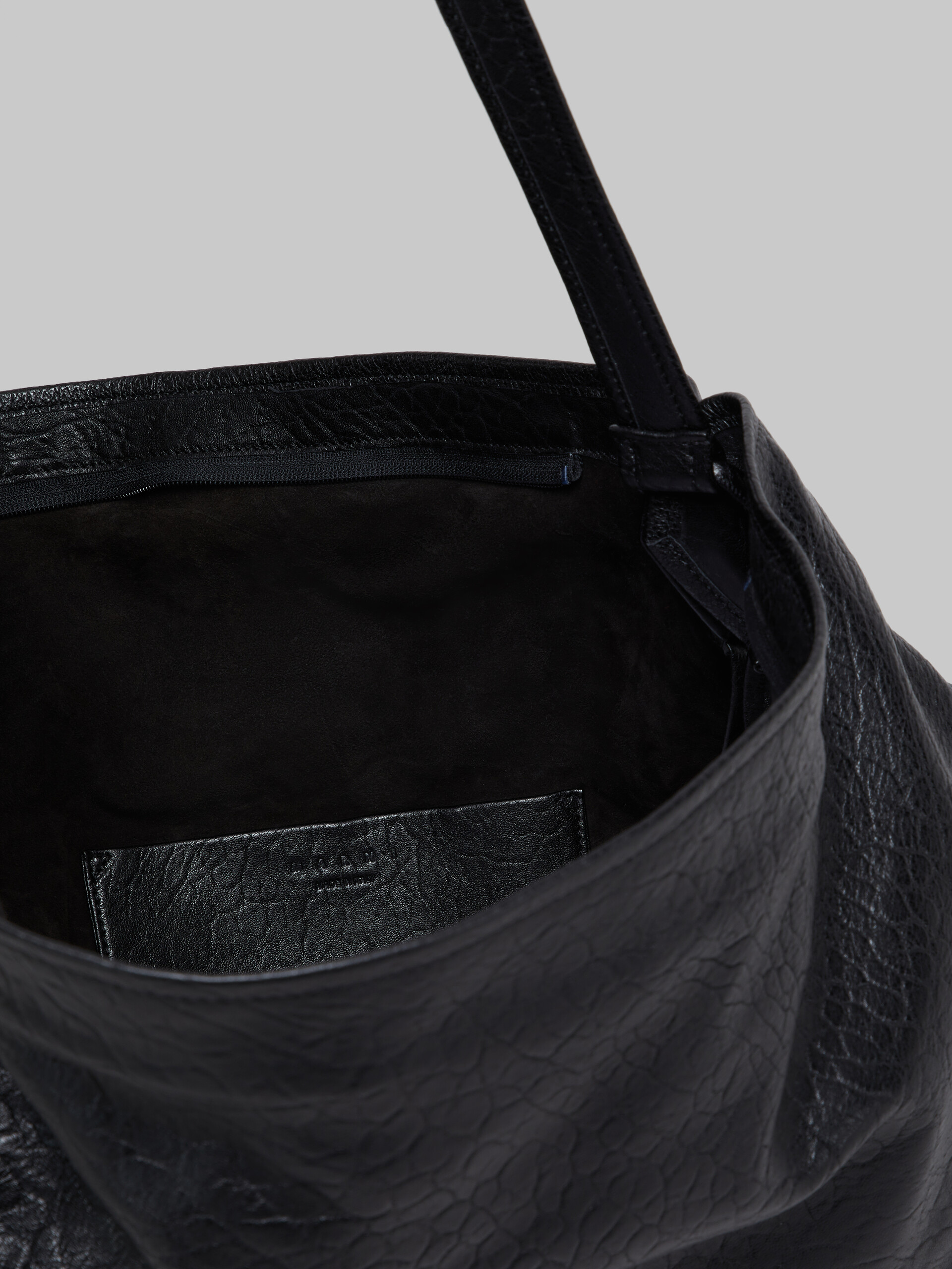 Large black nappa Hobo bag - Shoulder Bag - Image 3