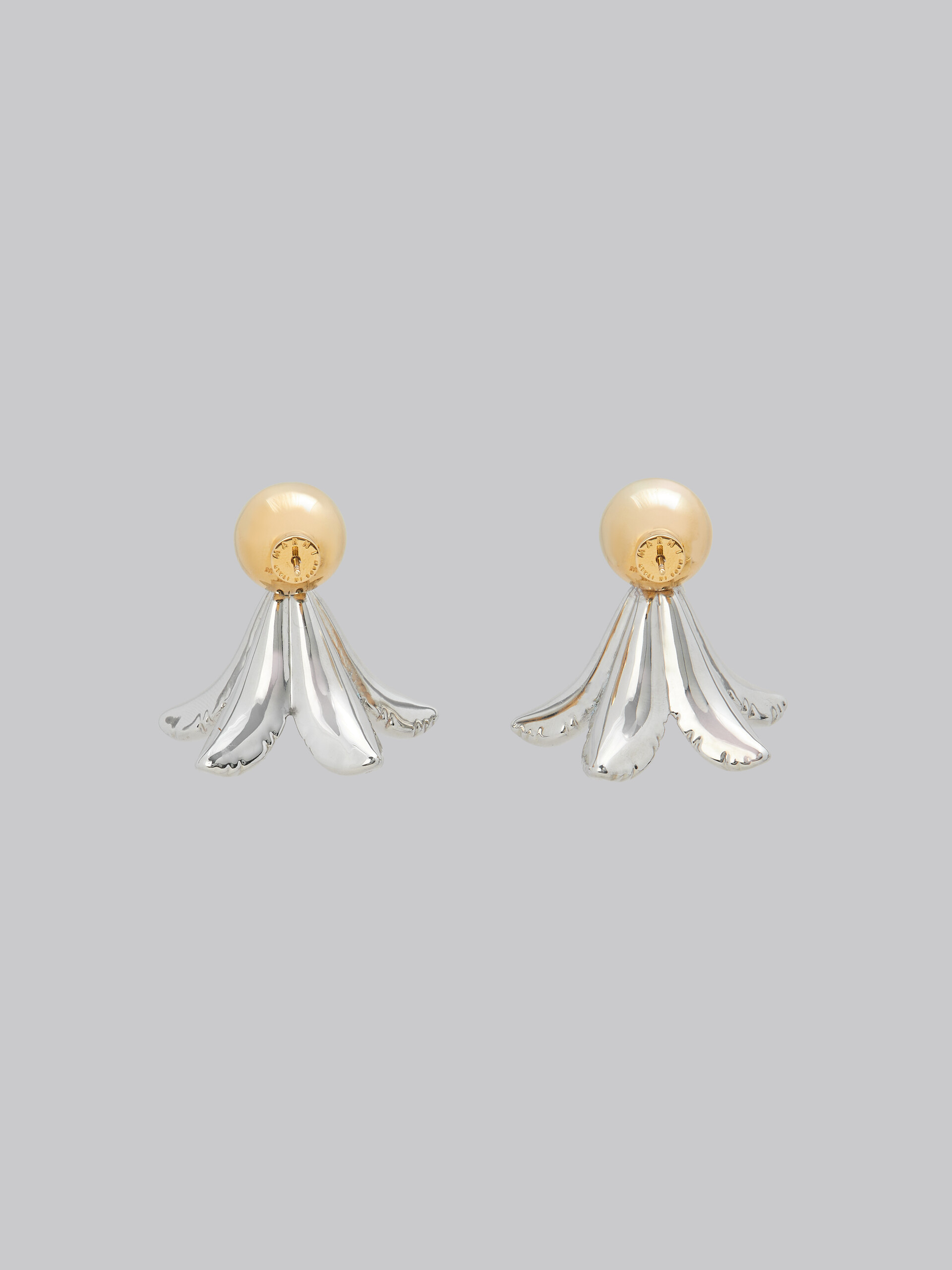 Boucles d’oreilles pendantes avec fleur à effet rembourré - Boucles d’oreilles - Image 2