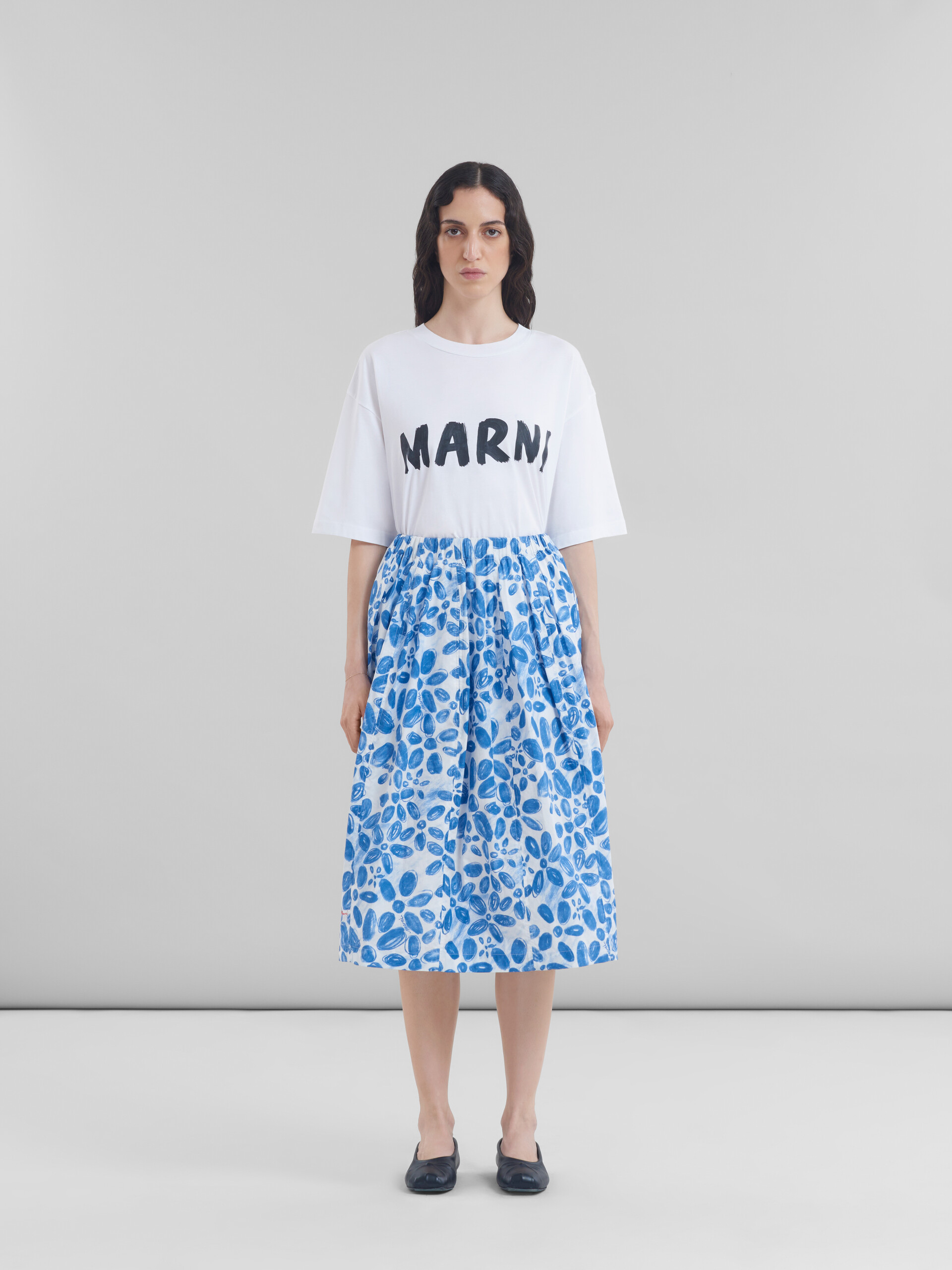 ホワイト Bloomingプリント ポプリン製 伸縮性のあるミディ丈スカート - スカート - Image 2
