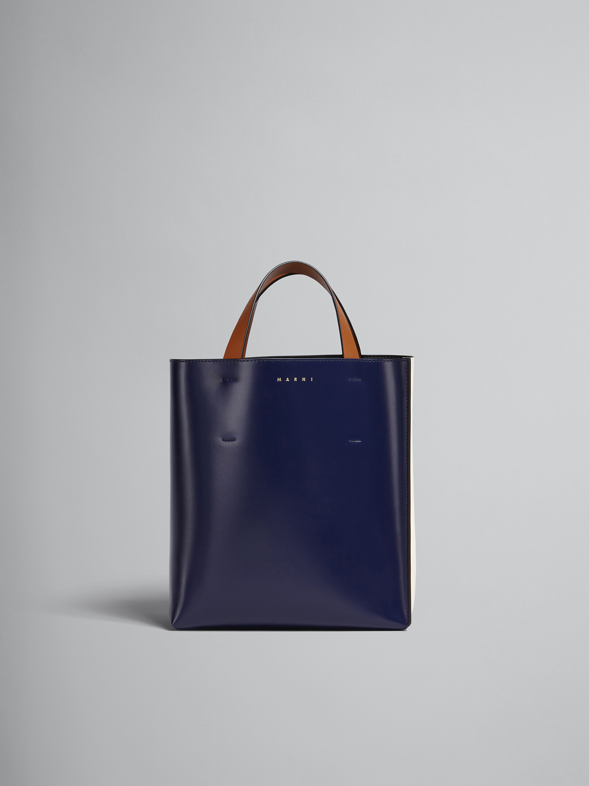 Kleine Tasche MUSEO aus Leder in Blau und Weiß - Shopper - Image 1