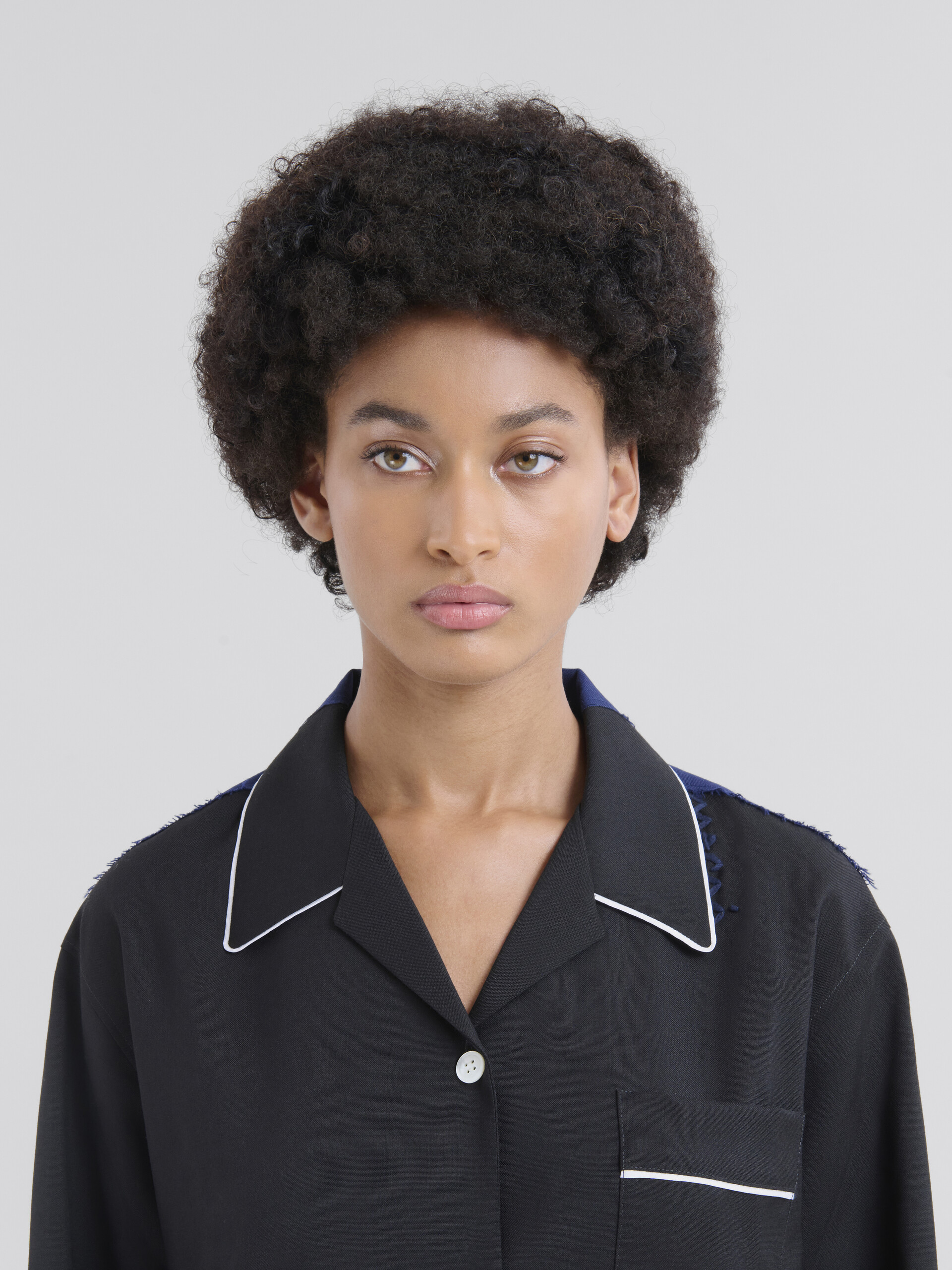 Black wool pyjama shirt with contrasting back - Shirts - Image 4