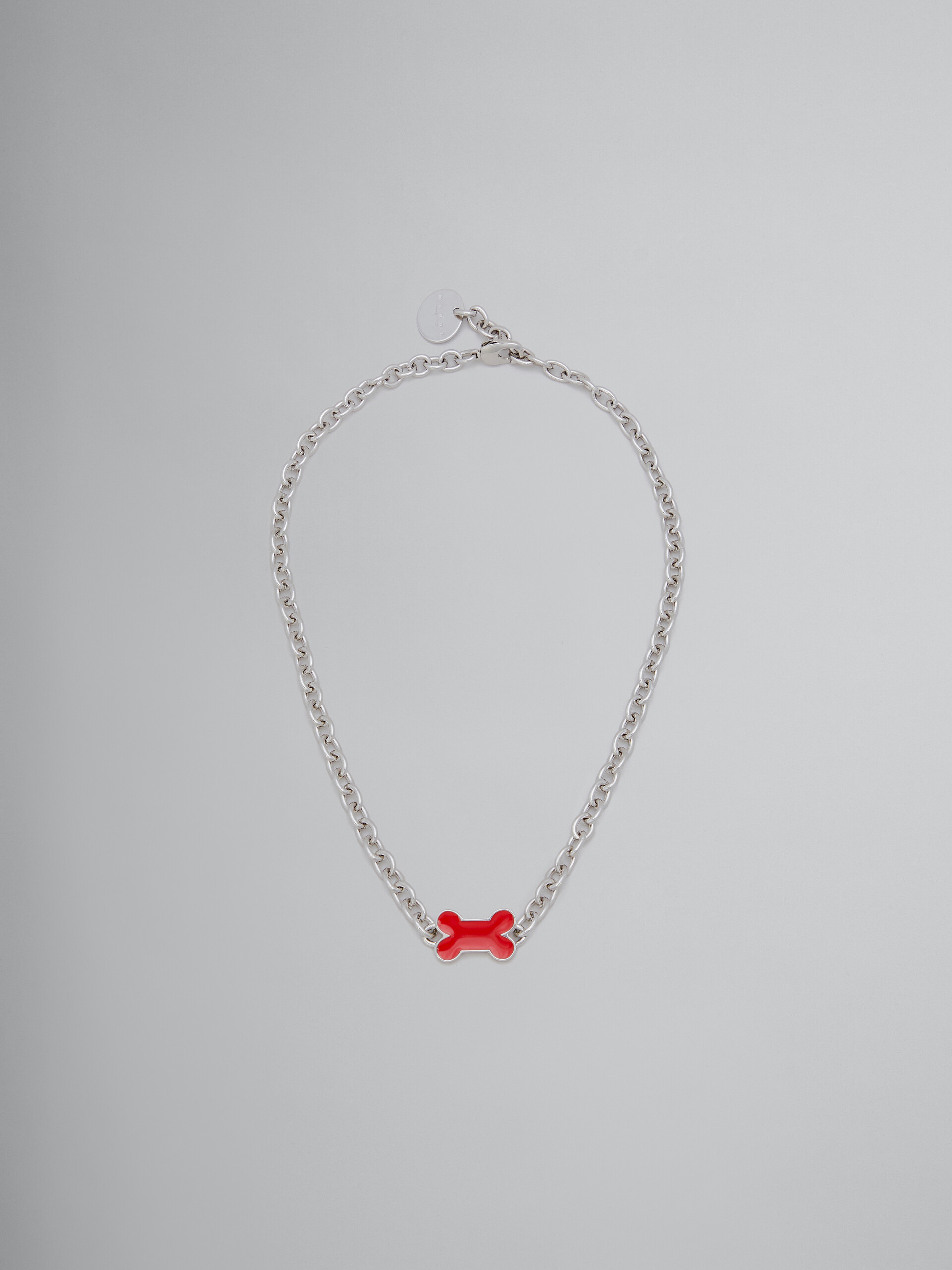 Halskette mit Kettengliedern und rot emailliertem Knochen - Halsketten - Image 1