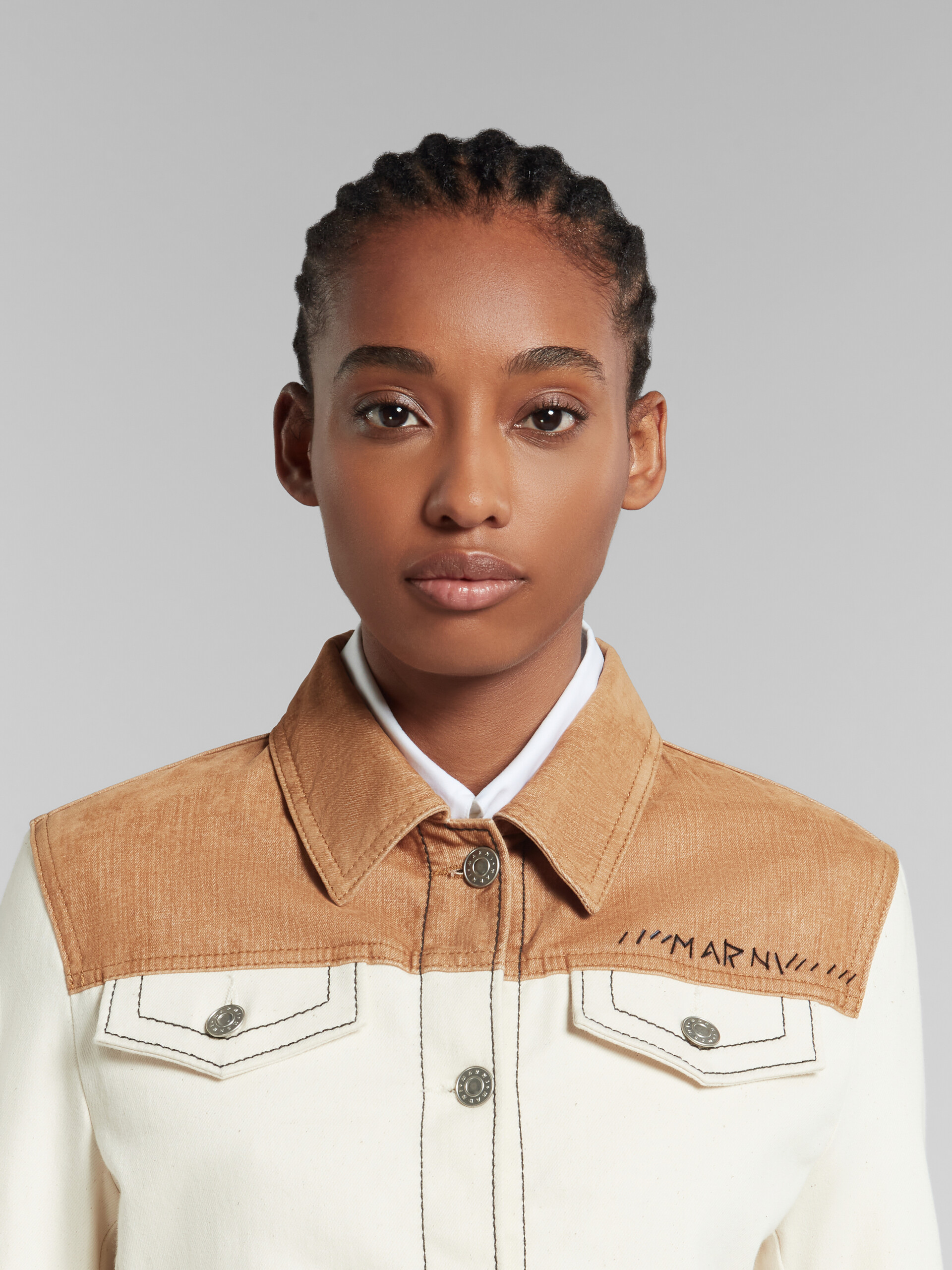 Ecru organic denim trucker jacket with contrast yoke - Jackets - Image 4