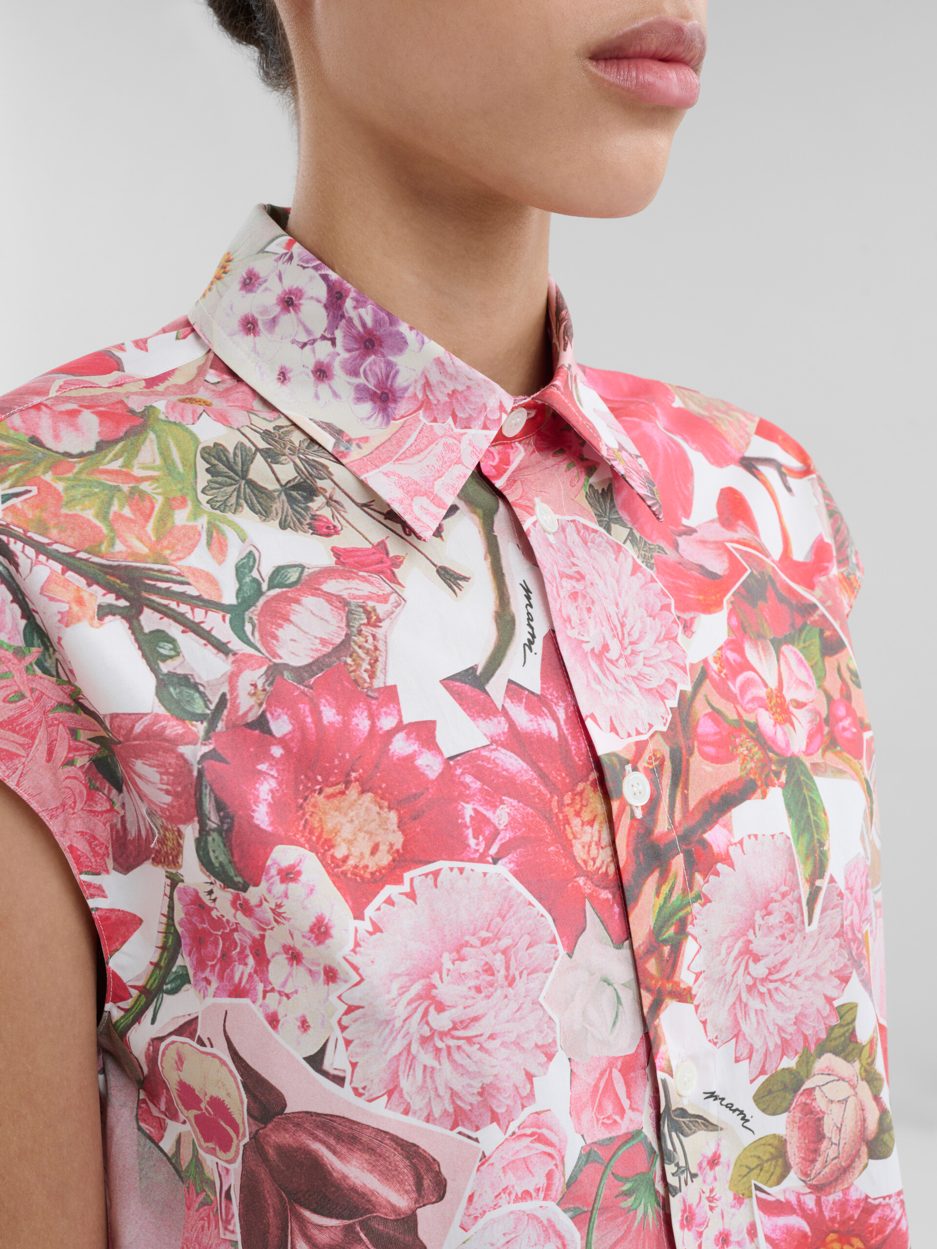 Chemise sans manches en popeline rose avec imprimé Requiem - Chemises - Image 4