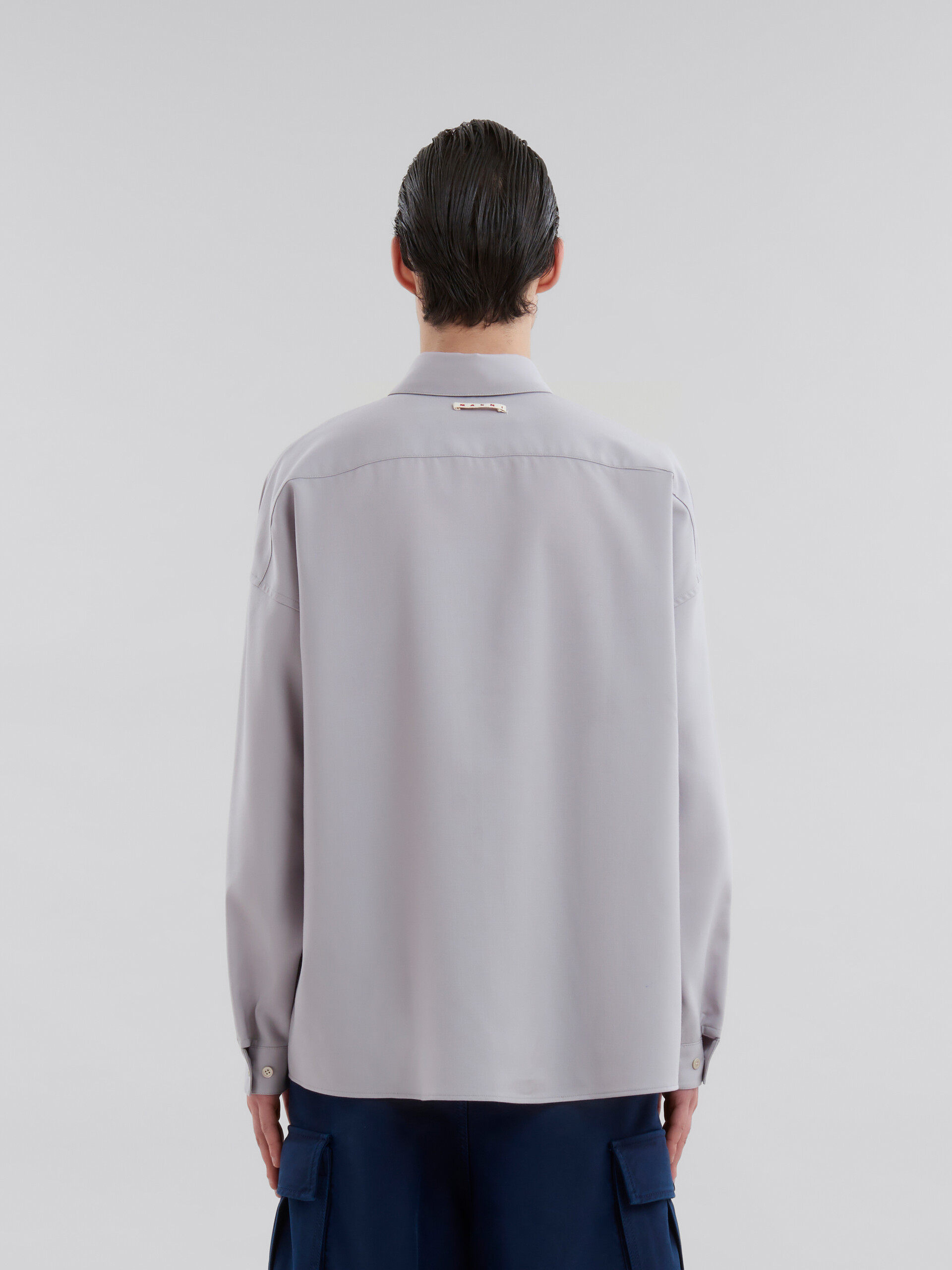 Dunkelblaues langärmeliges Hemd aus Tropenwolle - Hemden - Image 3
