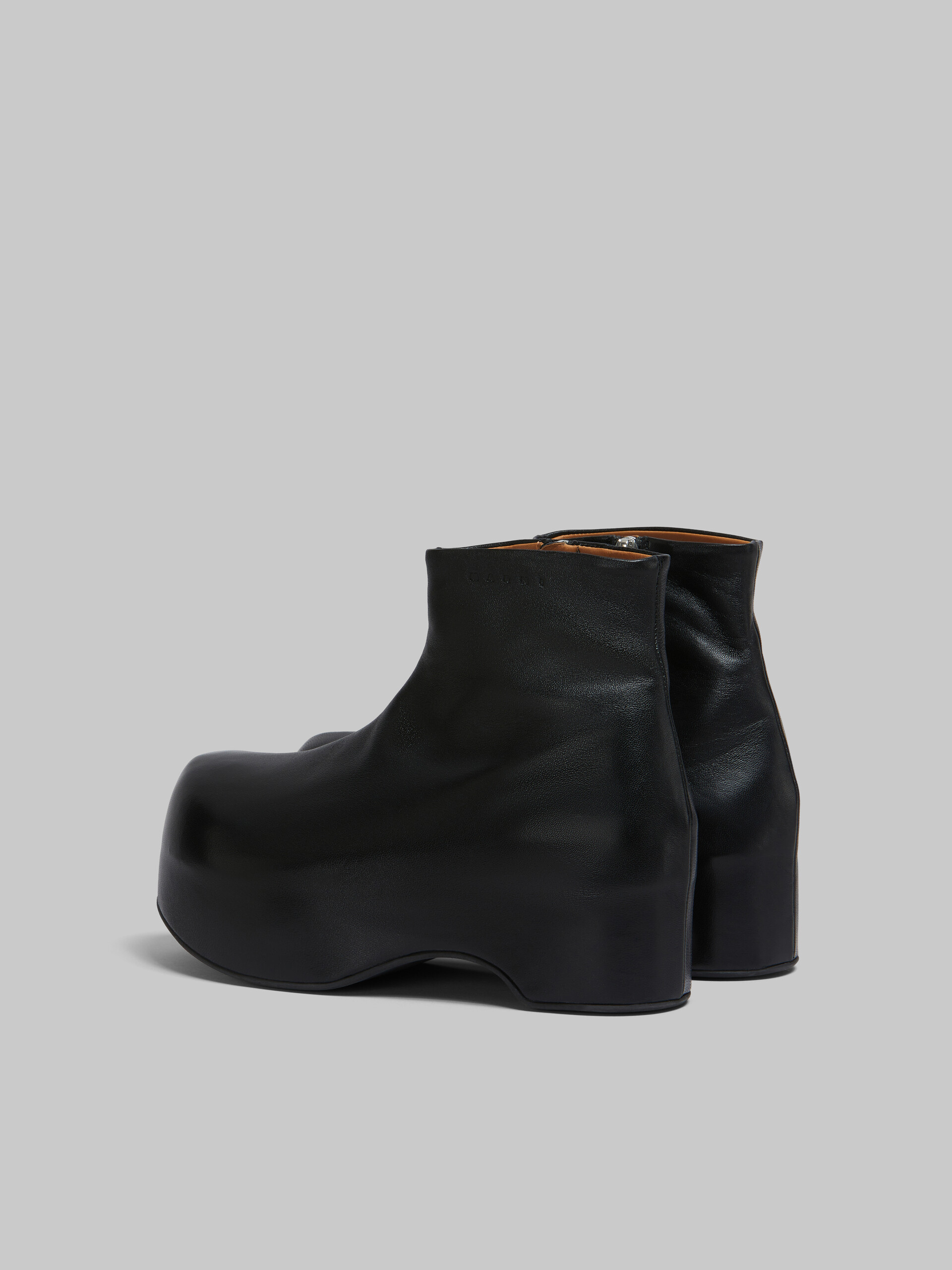 블랙 가죽 청키 클로그 부츠 - Boots - Image 3