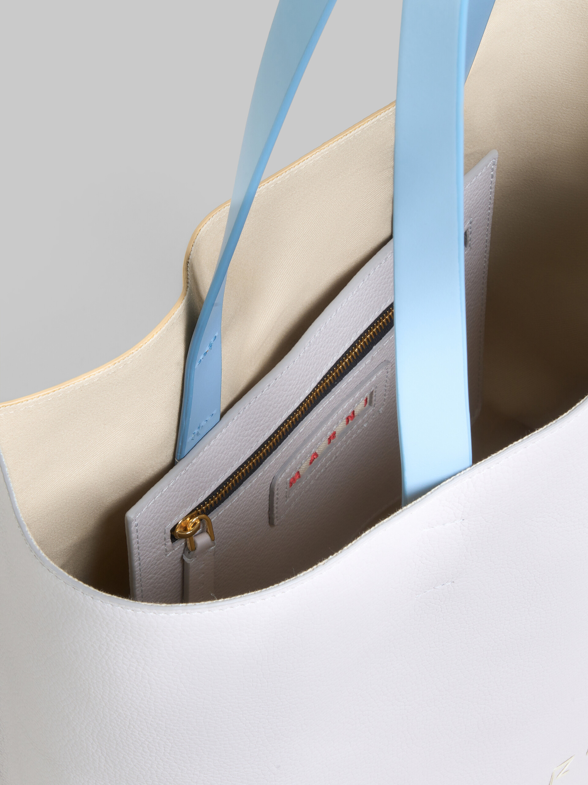 White and beige leather Museo Soft Tote large with Marni Symbol embroidery - Shopping Bags - Image 4