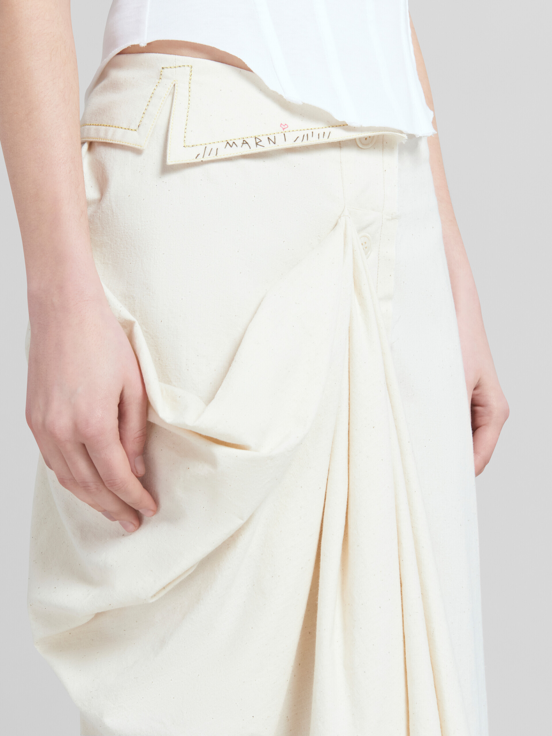 Light beige organic toile skirt with jacket lapels - Skirts - Image 4