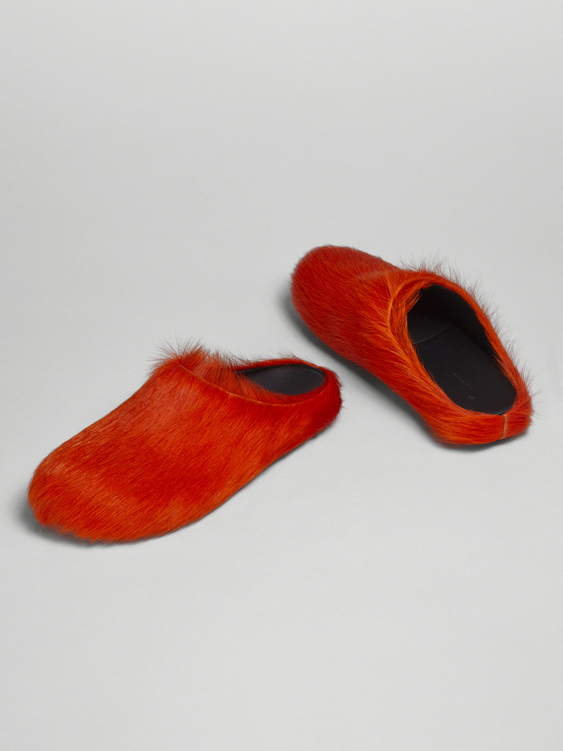 Blaue Fußbett-Sandale aus Kalbsfell - Holzschuhe - Image 5