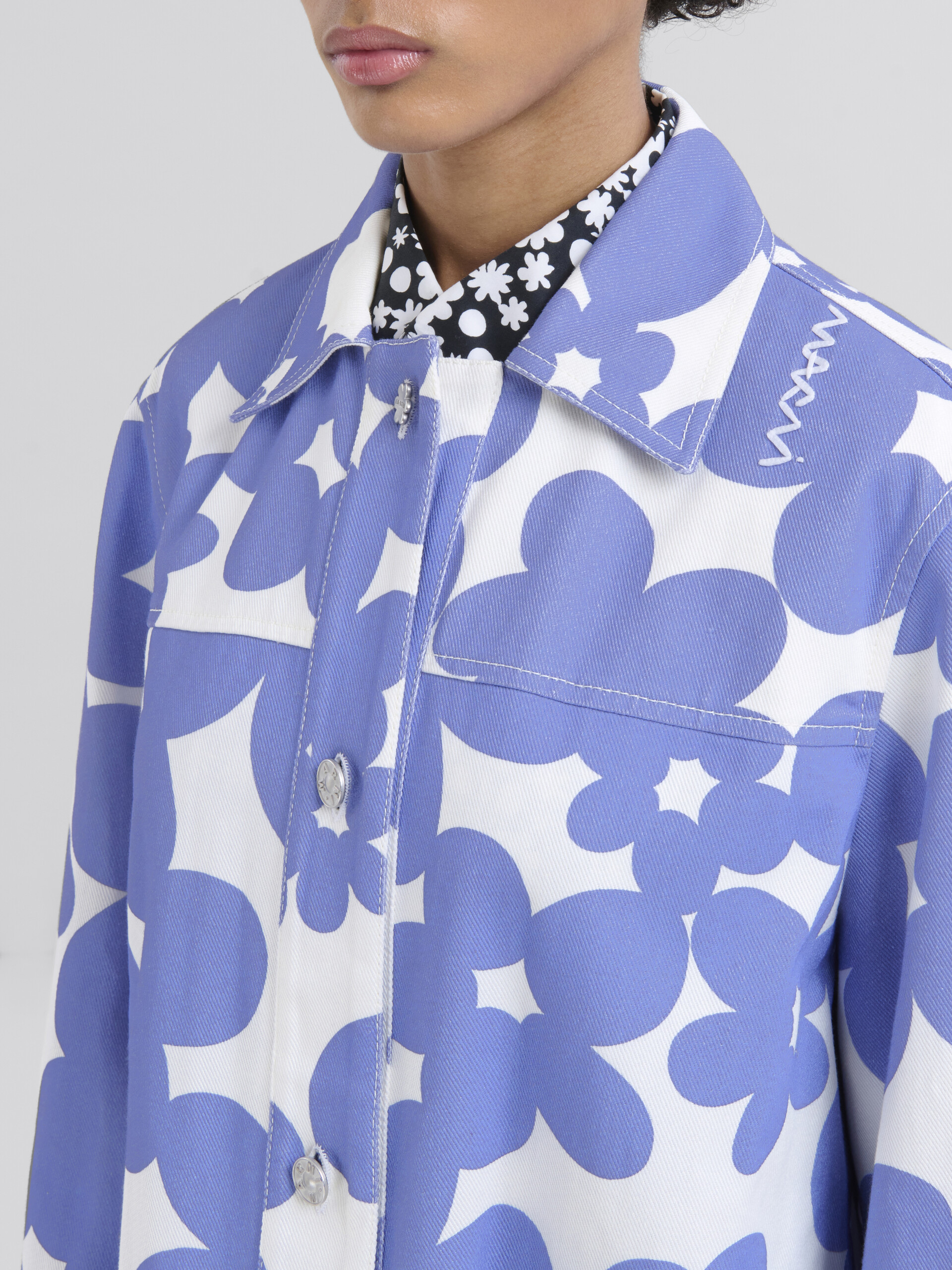 Cotton jacket with white and light blue Dillies print - Jackets - Image 4