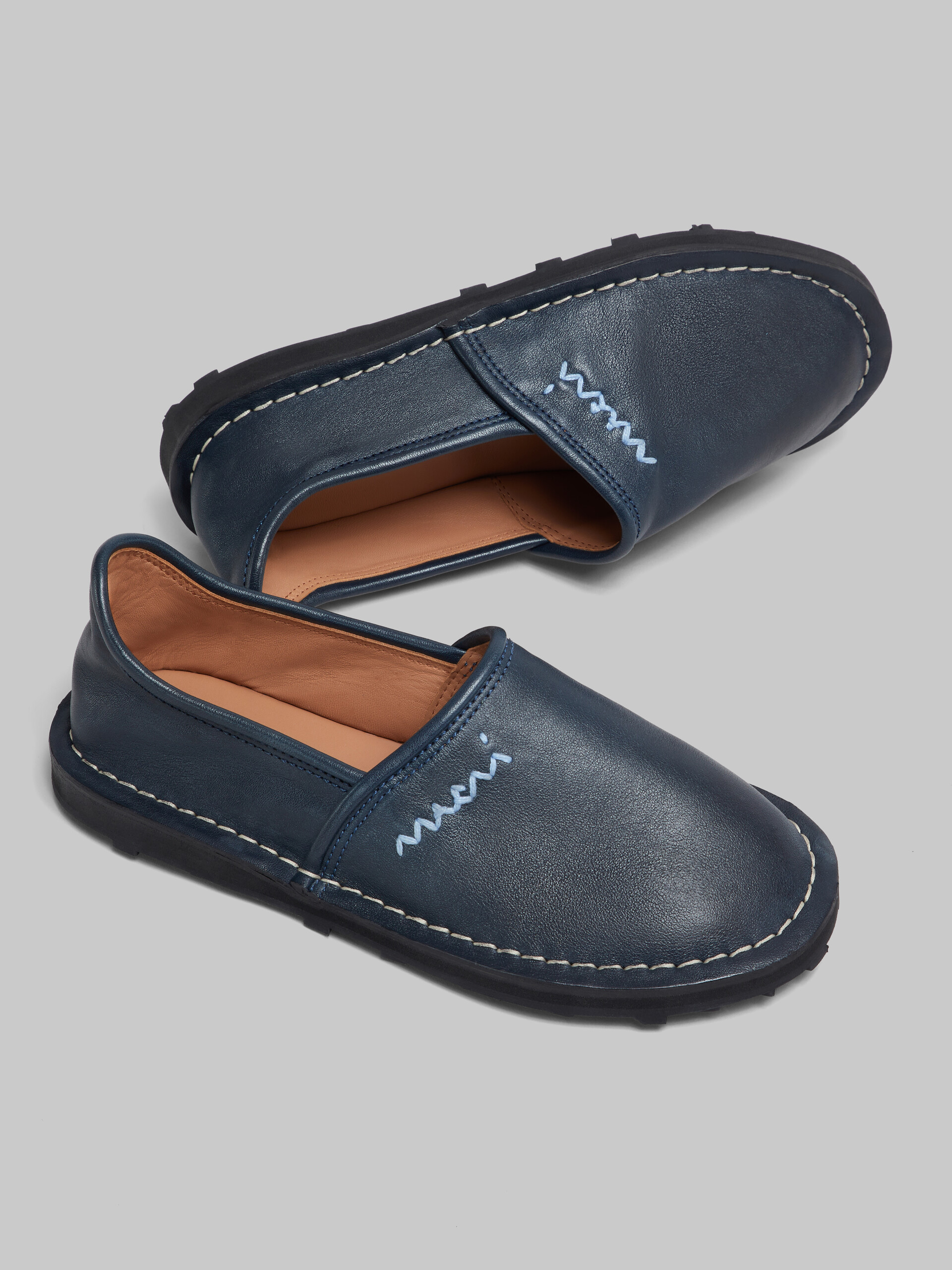 Blue leather slip-on loafer with Marni Symbol - Mocassin - Image 4