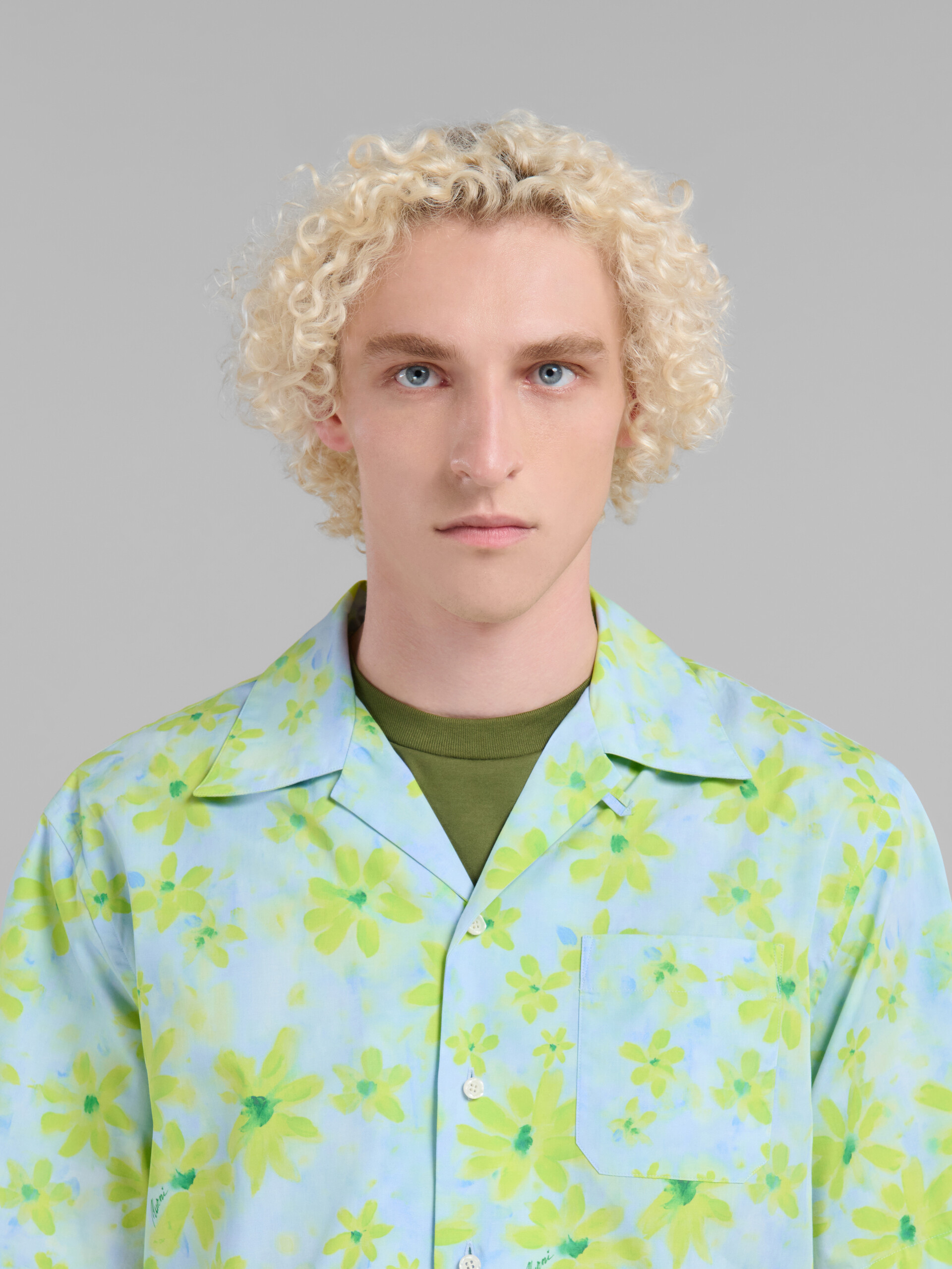 Hellgrünes Bowlinghemd aus Popeline mit Parade-Print - Hemden - Image 4