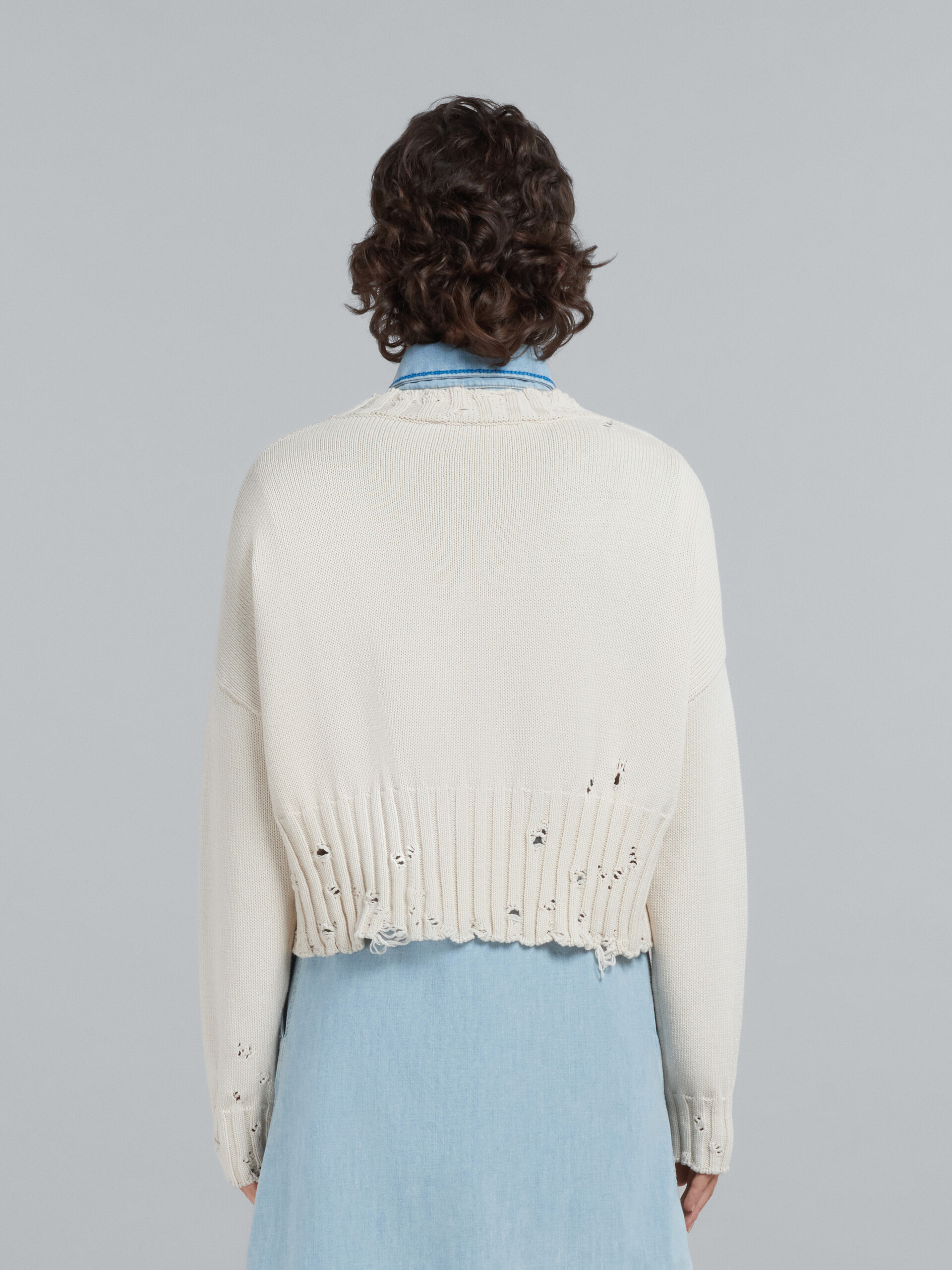 Kurzer weißer Baumwollpullover - Pullover - Image 3