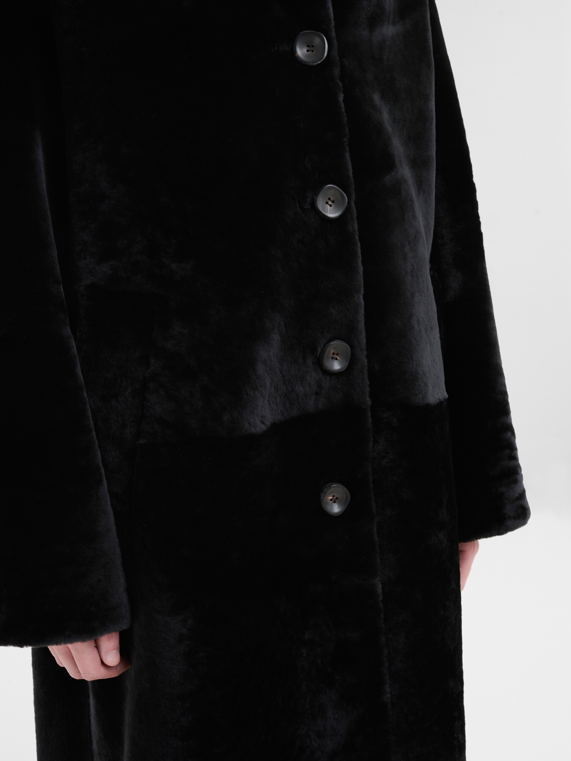 Black shaved shearling coat with padded shoulders - Coat - Image 5