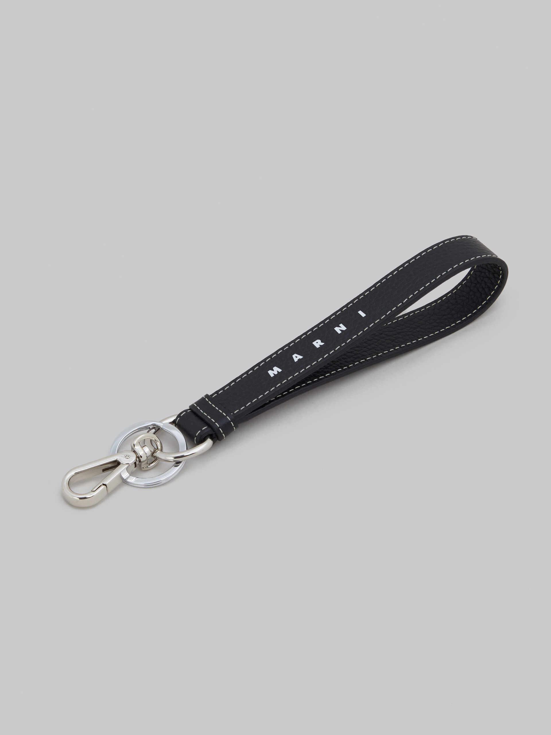 Schwarzer Schlüsselring aus Leder - Schlüsseletui - Image 2
