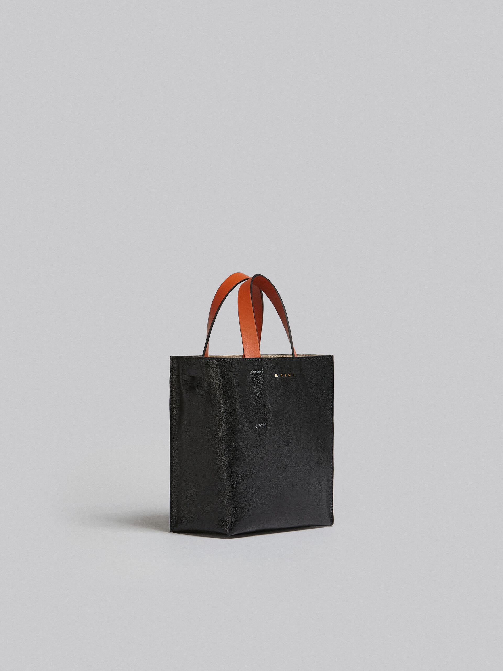 Museo Soft Bag Mini in pelle grigia nera e bordeaux - Borse shopping - Image 6