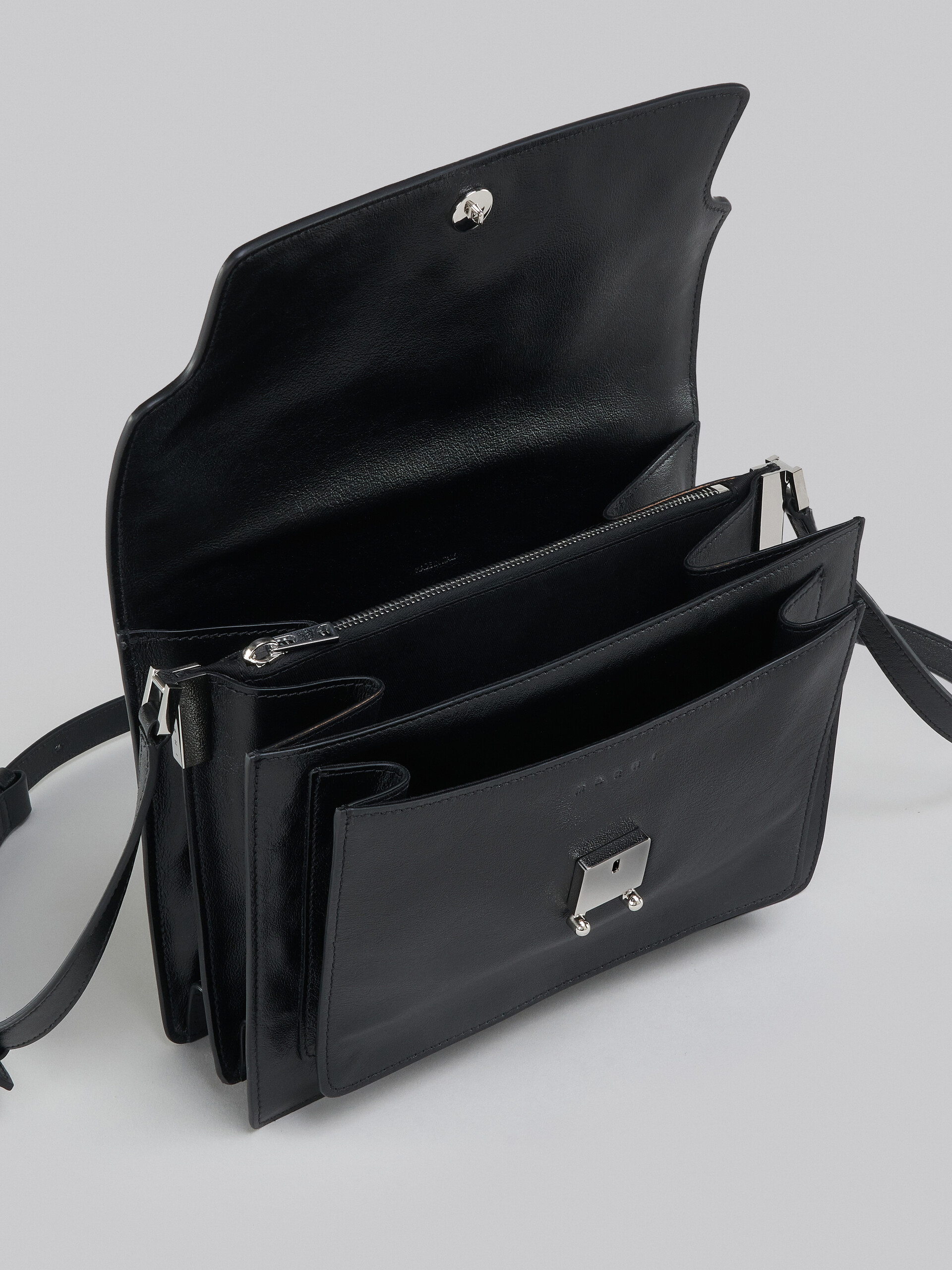 Trunk Soft Large Bag in black leather - Shoulder Bag - Image 4