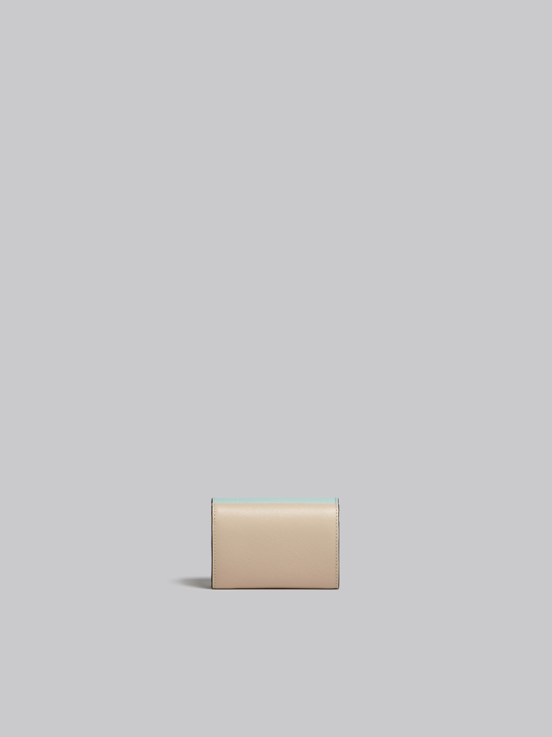 Portafoglio tri-fold in pelle saffiano verde, bianca e marrone - Portafogli - Image 3