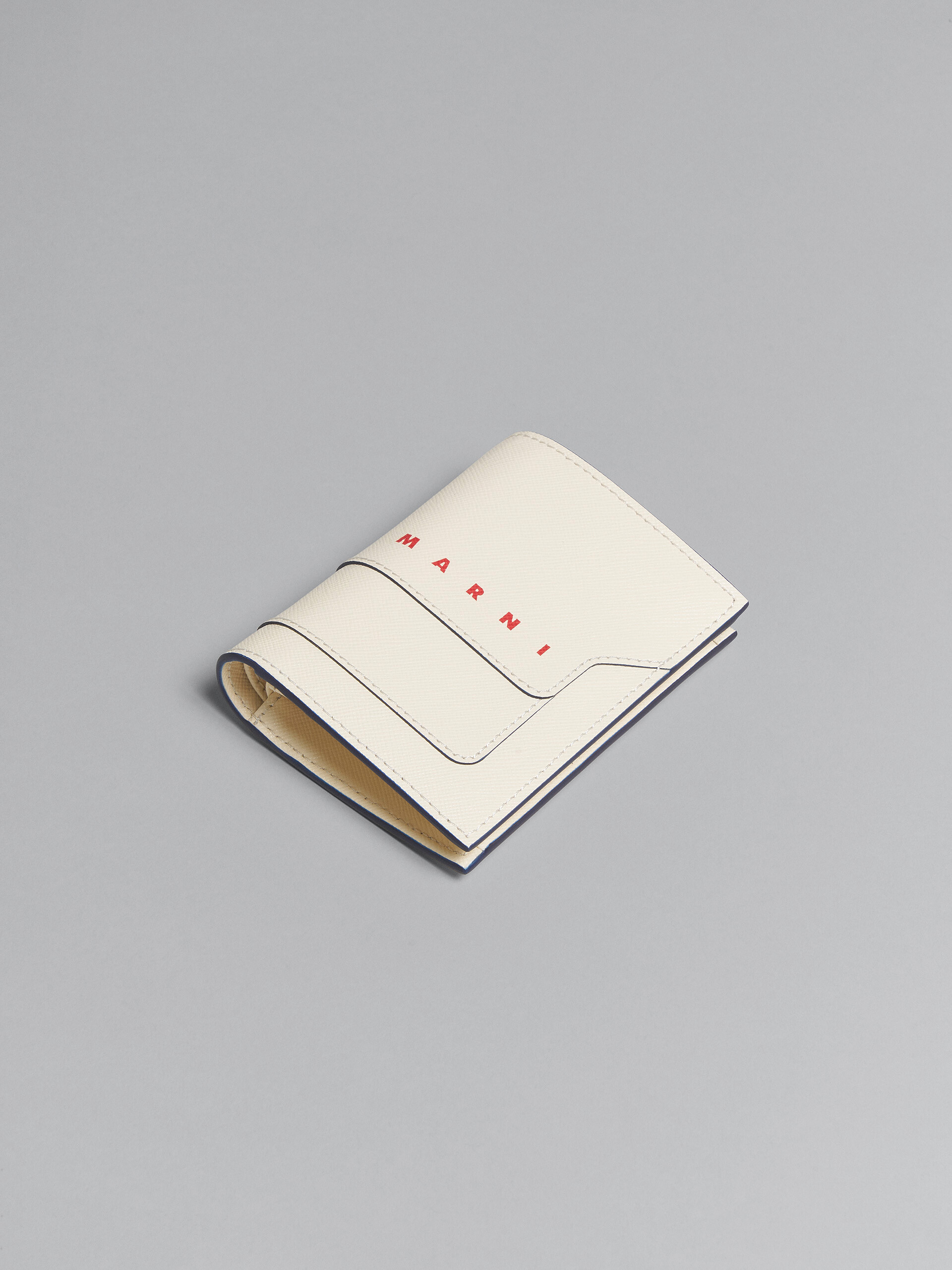 ブルー サフィアーノレザー二つ折りウォレット - 財布 - Image 4
