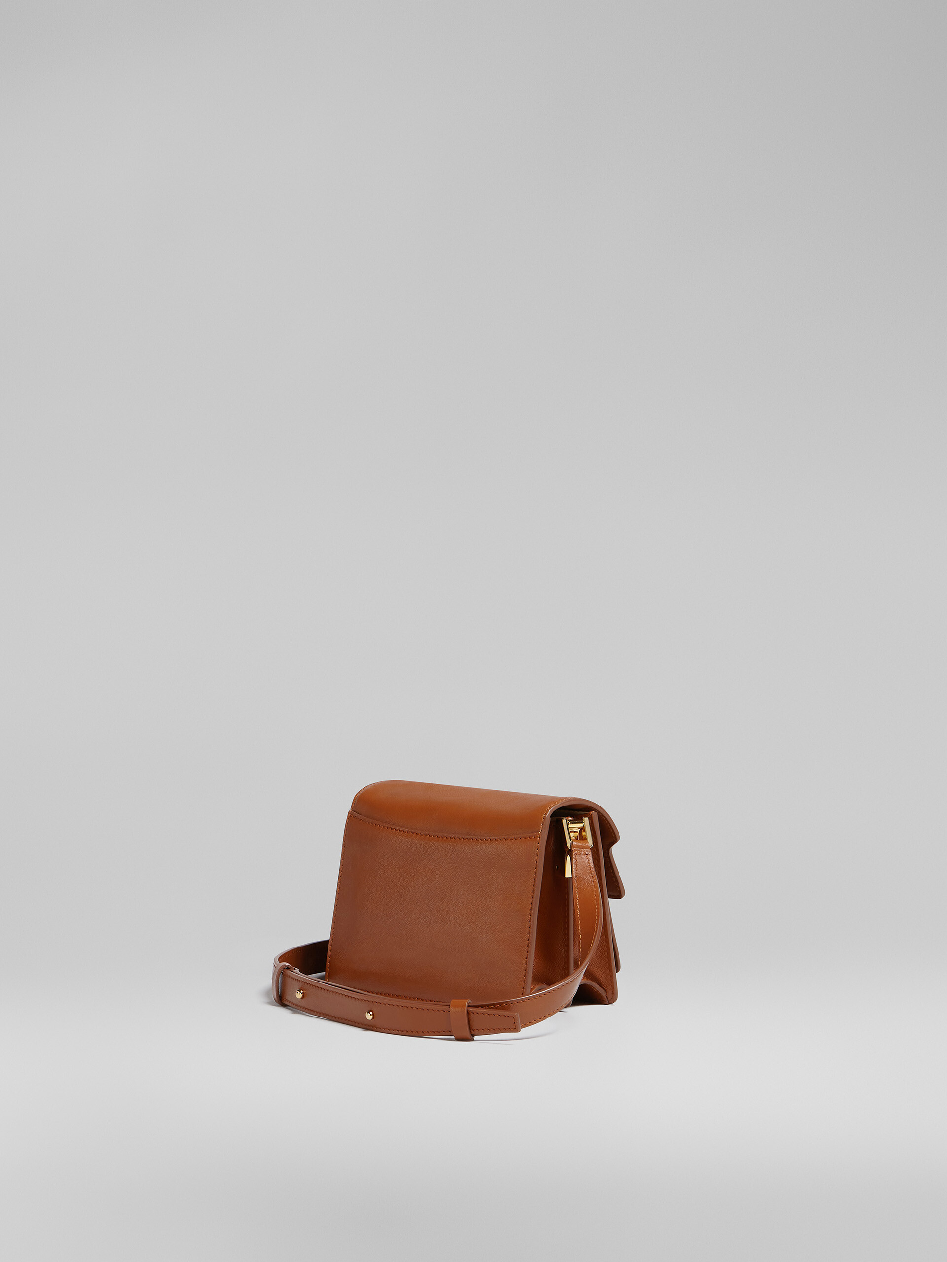 Mini-sac TRUNK SOFT en cuir rose - Sacs portés épaule - Image 3