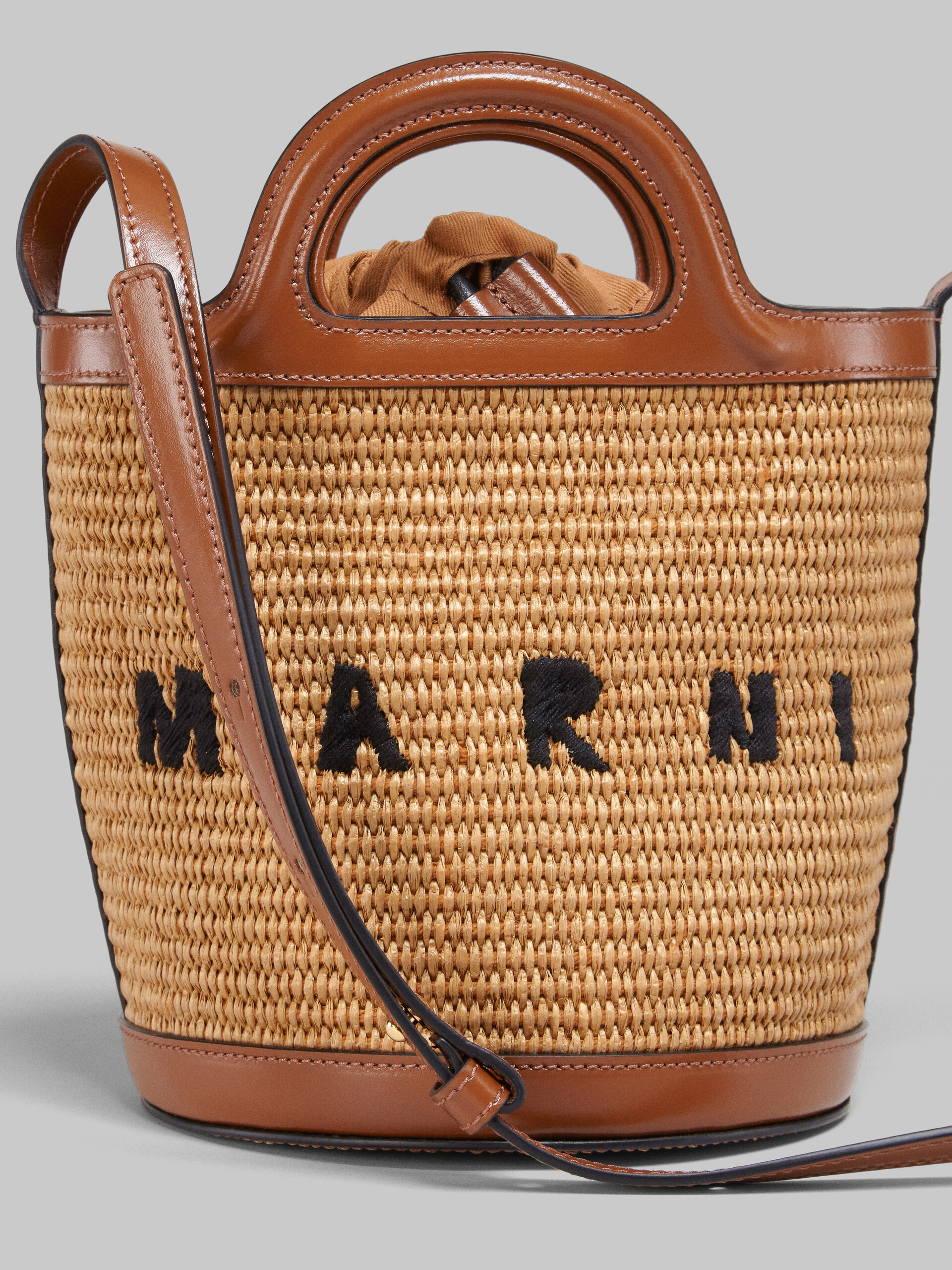 Tropicalia Small Bucket Bag in brown leather and raffia-effect fabric - Shoulder Bag - Image 4