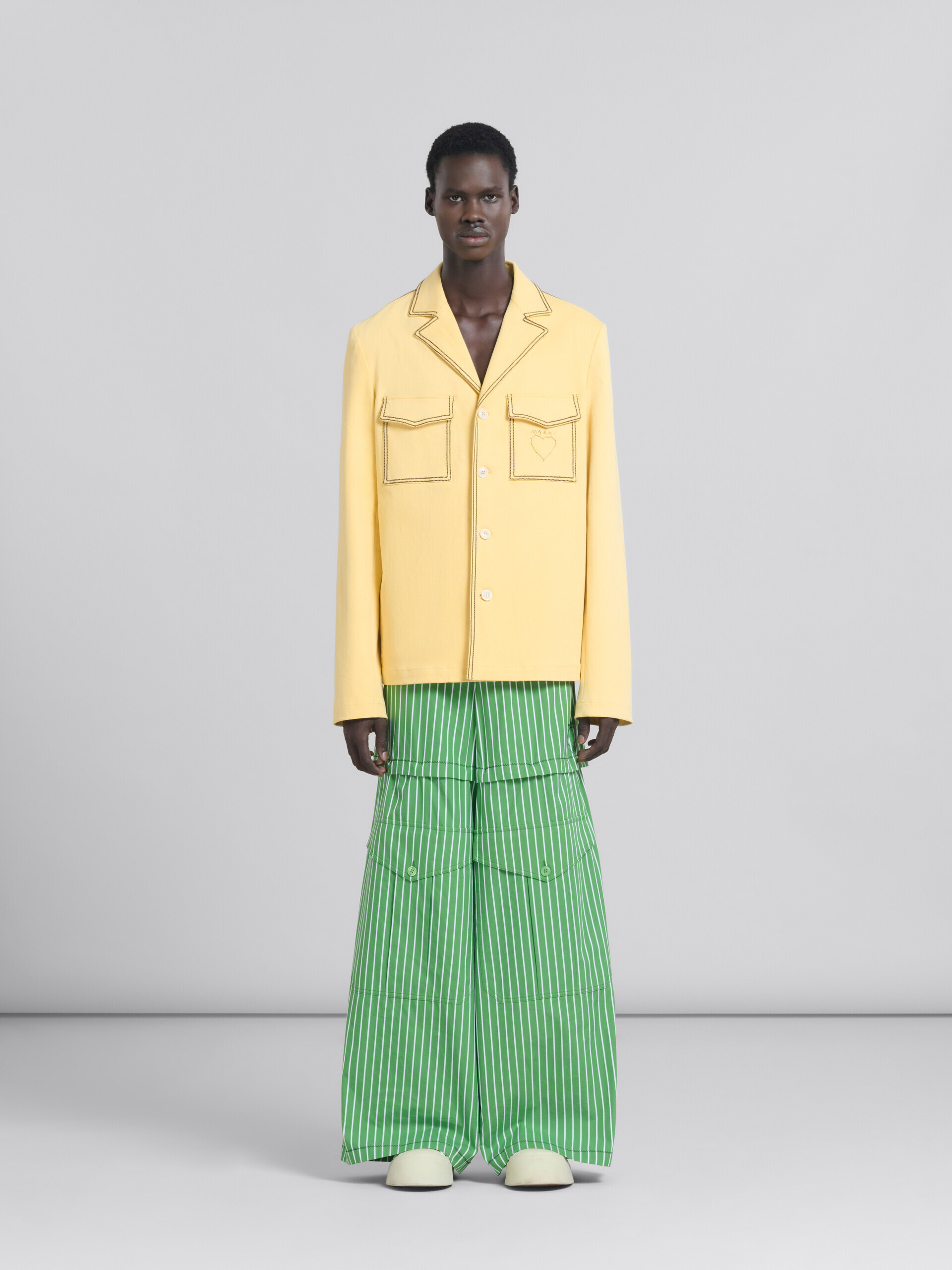 Blazer en denim organique jaune avec coutures contrastées - Manteaux - Image 1