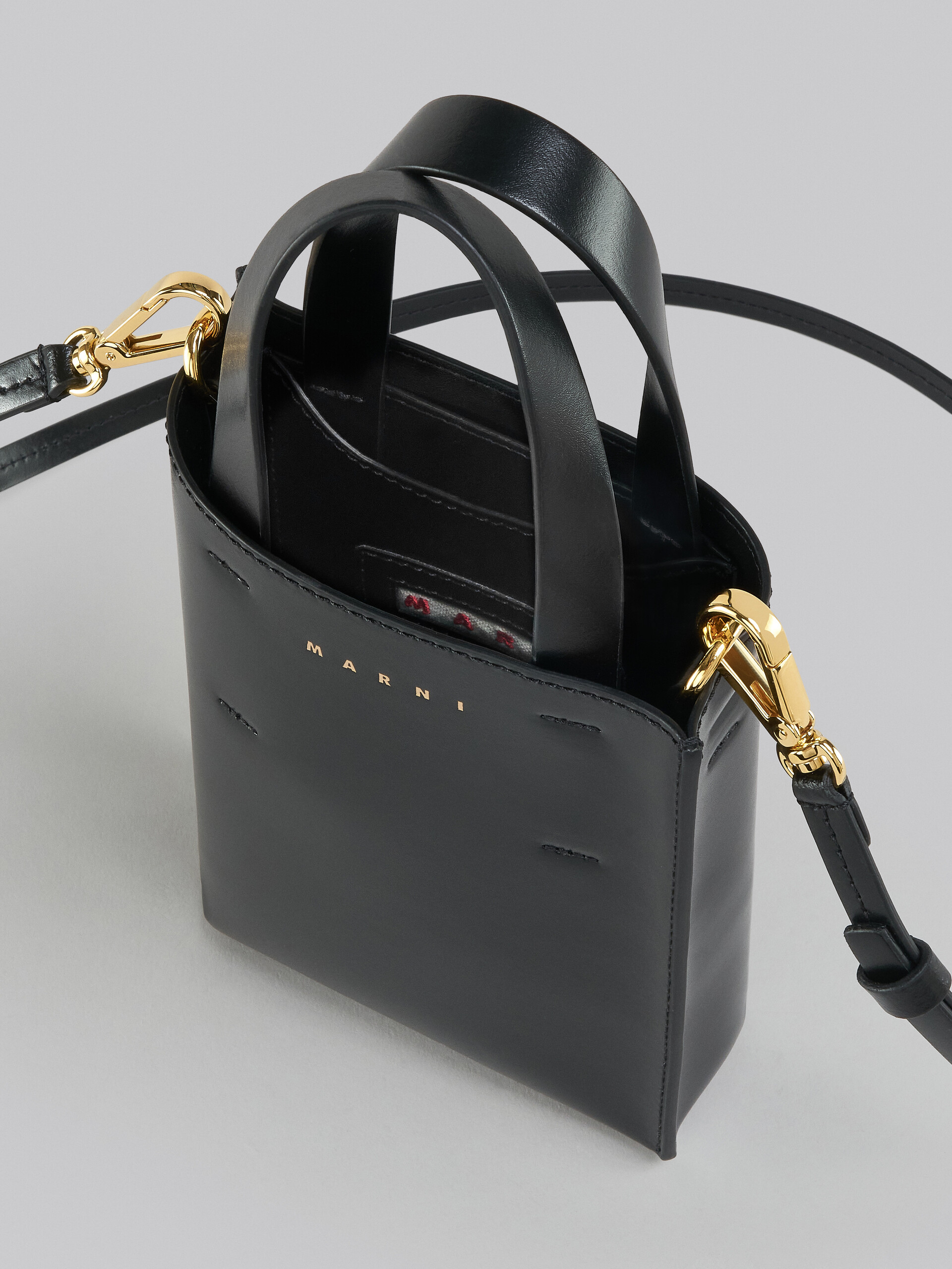 MUSEO bag nano in pelle lucida nera - Borse shopping - Image 4